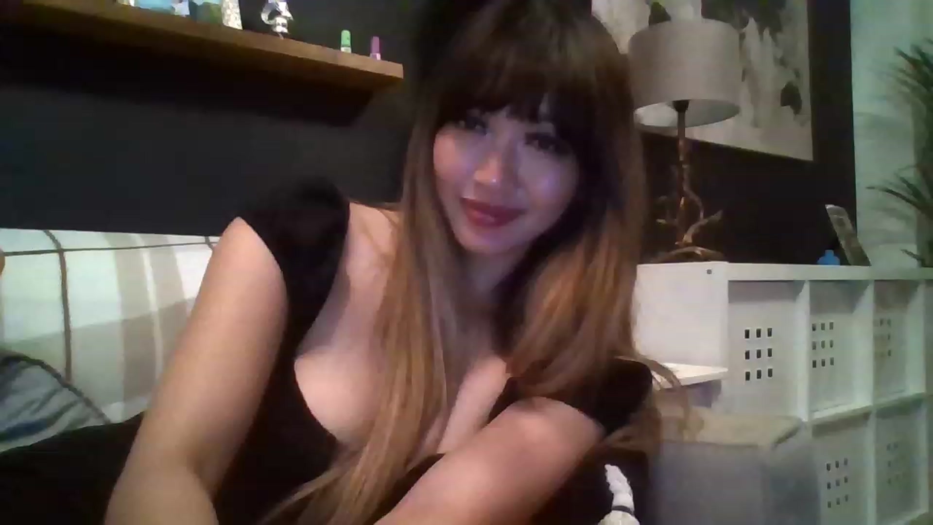 Gallery image thumbnail from Miss_ReinaT's myfreecams stream on, 06/21/2023, 20:46 image 15 of 20
