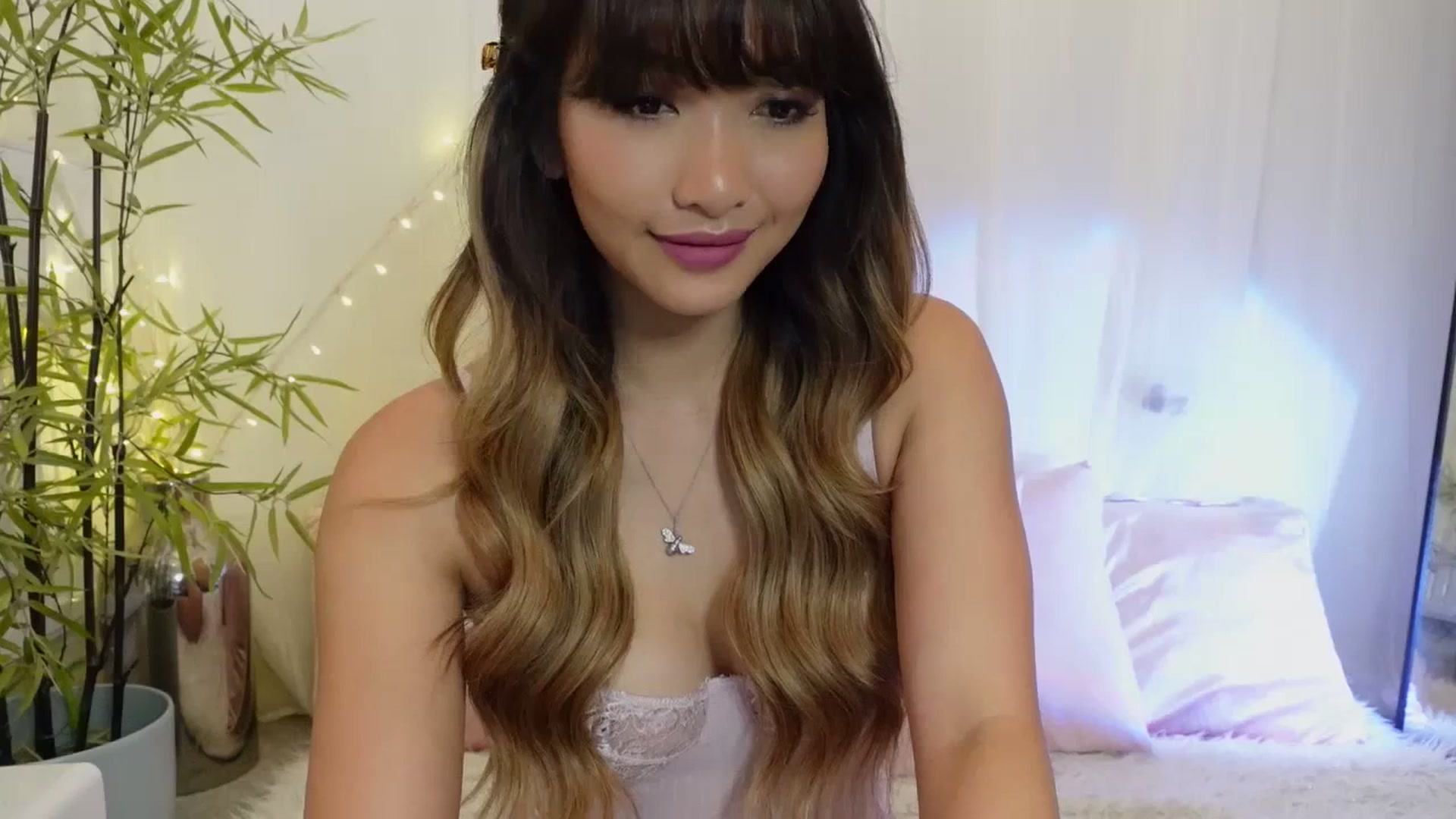 Gallery image thumbnail from Miss_ReinaT's myfreecams stream on, 07/10/2023, 15:50 image 2 of 20