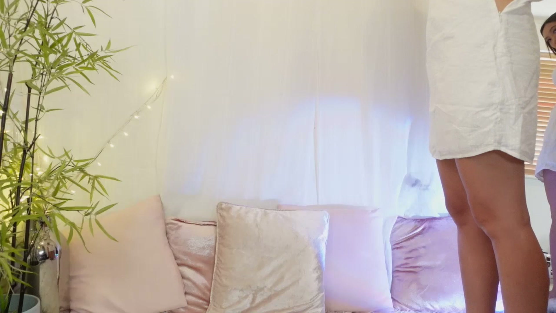 Gallery image thumbnail from Miss_ReinaT's myfreecams stream on, 07/20/2023, 18:54 image 10 of 20