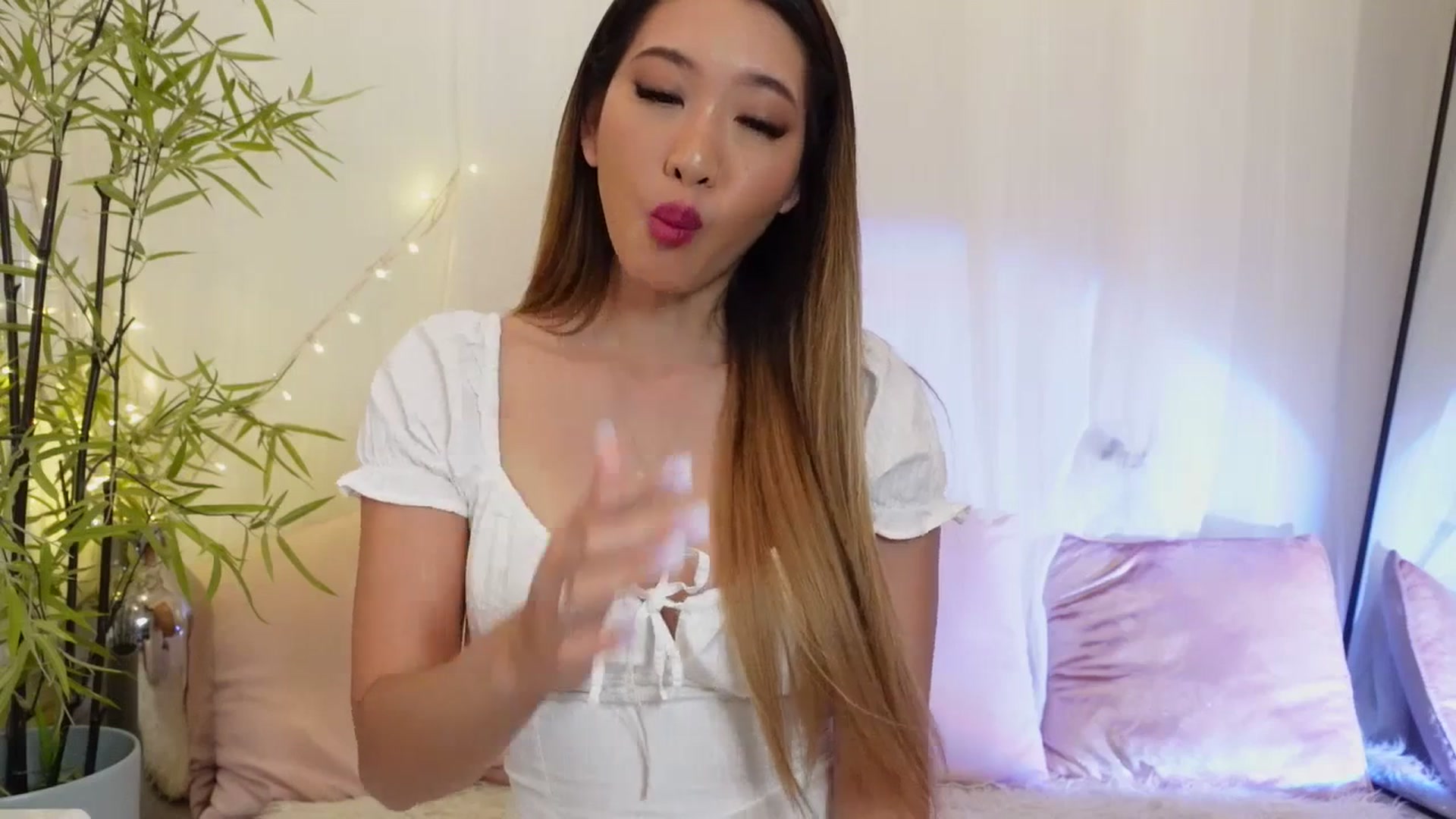 Gallery image thumbnail from Miss_ReinaT's myfreecams stream on, 07/20/2023, 18:54 image 13 of 20