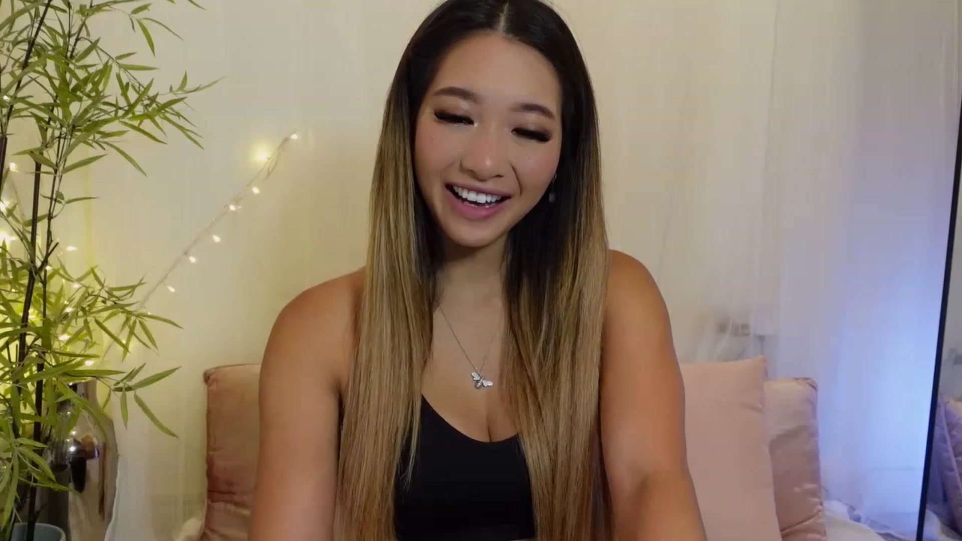 Gallery image thumbnail from Miss_ReinaT's myfreecams stream on, 08/03/2023, 11:16 image 10 of 20