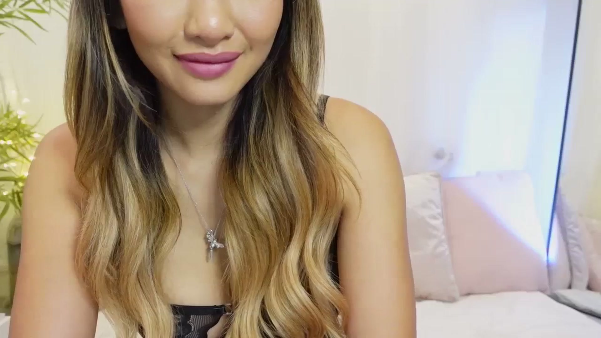 Gallery image thumbnail from Miss_ReinaT's myfreecams stream on, 09/03/2023, 13:37 image 17 of 20