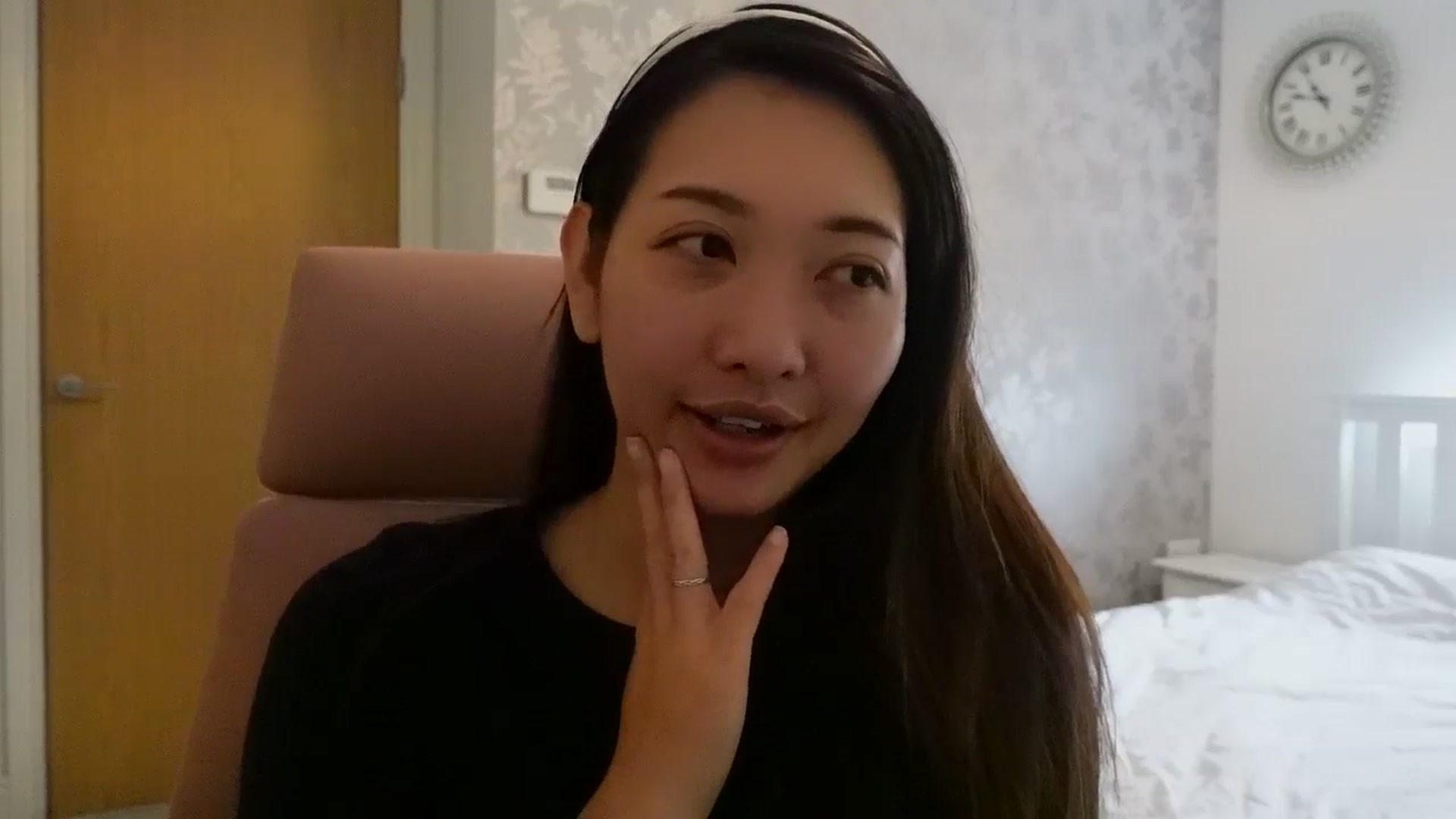 Gallery image thumbnail from Miss_ReinaT's myfreecams stream on, 11/04/2024, 13:54 image 3 of 20