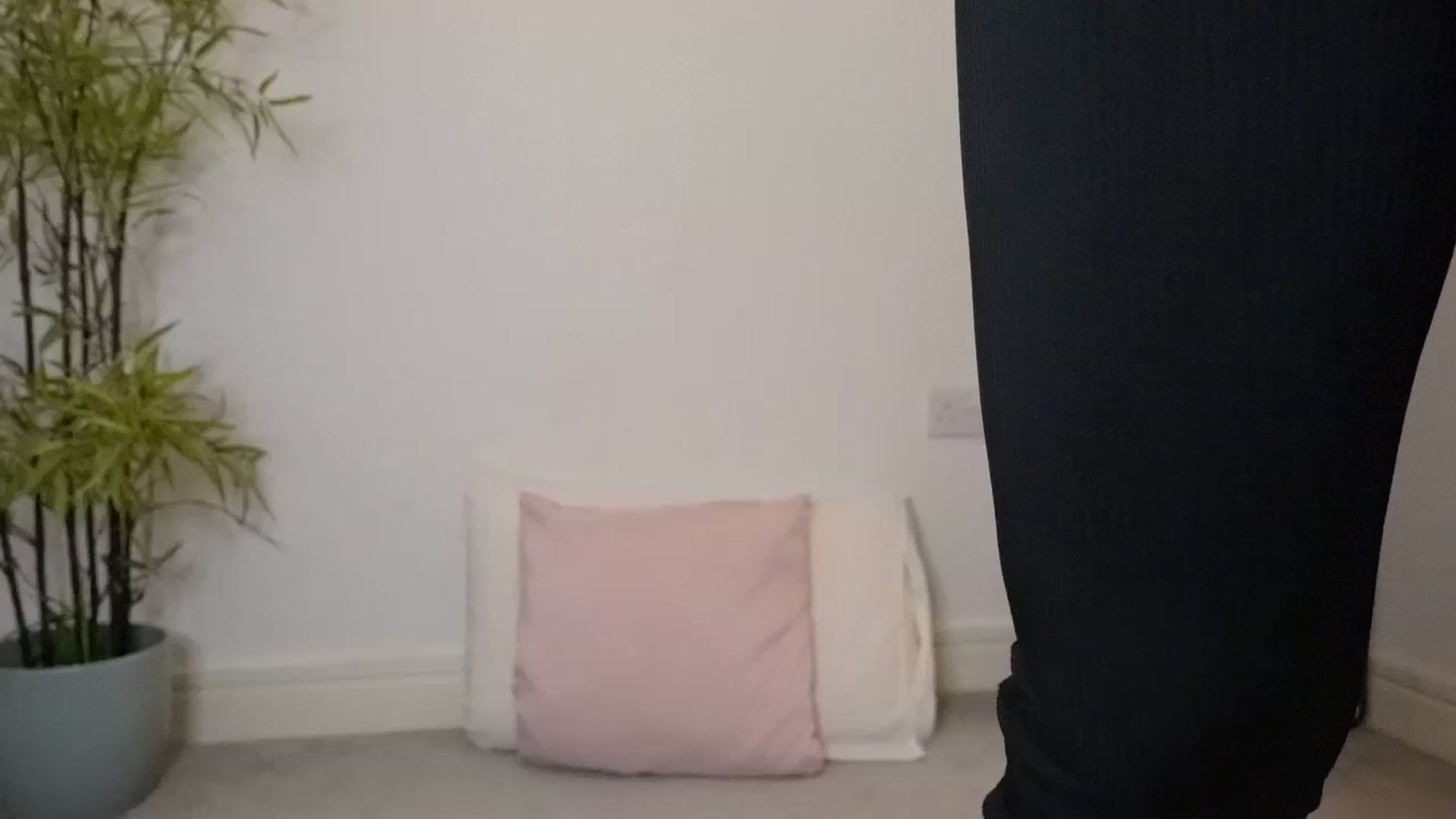 Gallery image thumbnail from Miss_ReinaT's myfreecams stream on, 01/30/2025, 14:06 image 16 of 20