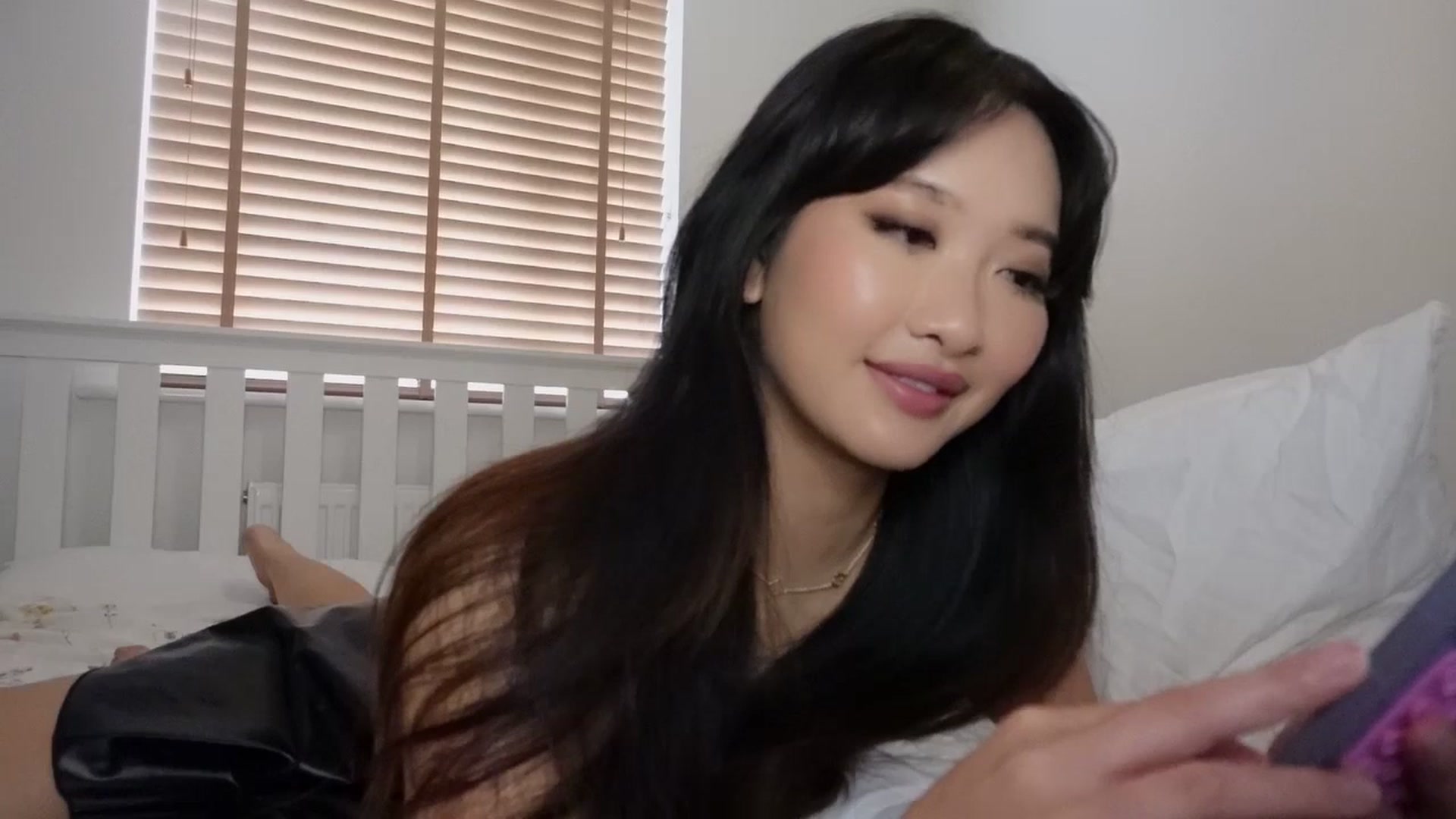 Gallery image thumbnail from Miss_ReinaT's myfreecams stream on, 03/11/2025, 12:54 image 8 of 20
