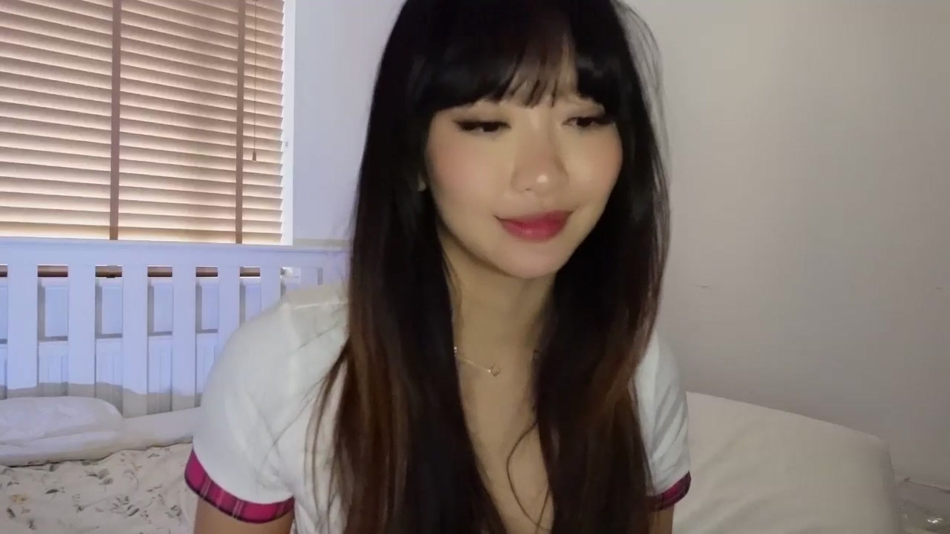 Gallery image thumbnail from Miss_ReinaT's myfreecams stream on, 03/12/2025, 14:56 image 8 of 20