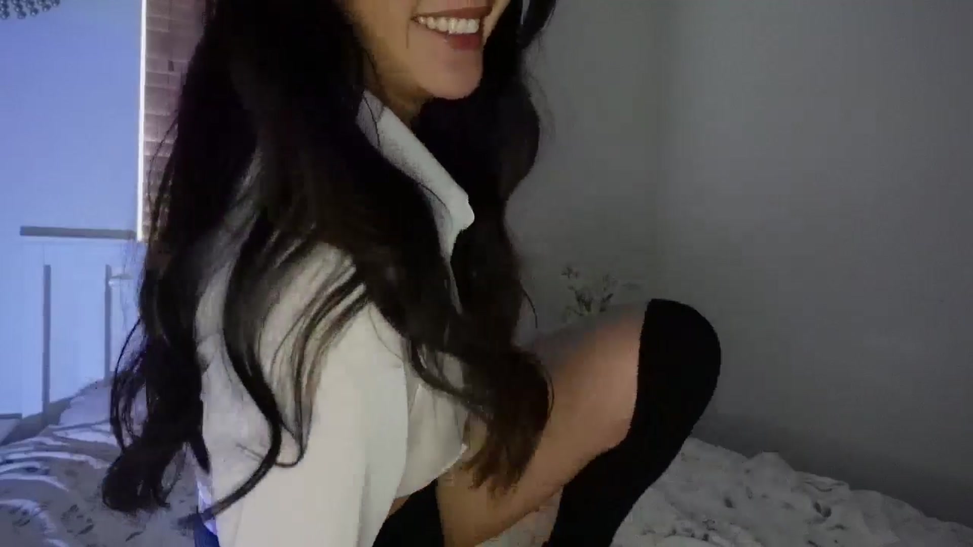 Gallery image thumbnail from Miss_ReinaT's myfreecams stream on, 03/13/2025, 15:43 image 14 of 20