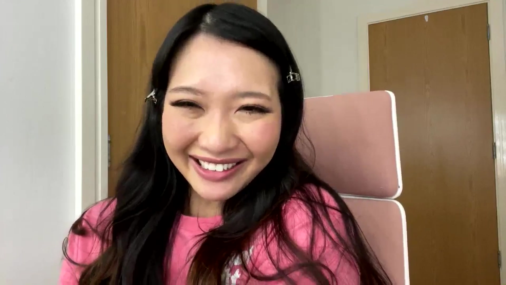 Gallery image thumbnail from Miss_ReinaT's myfreecams stream on, 04/07/2025, 19:26 image 6 of 20