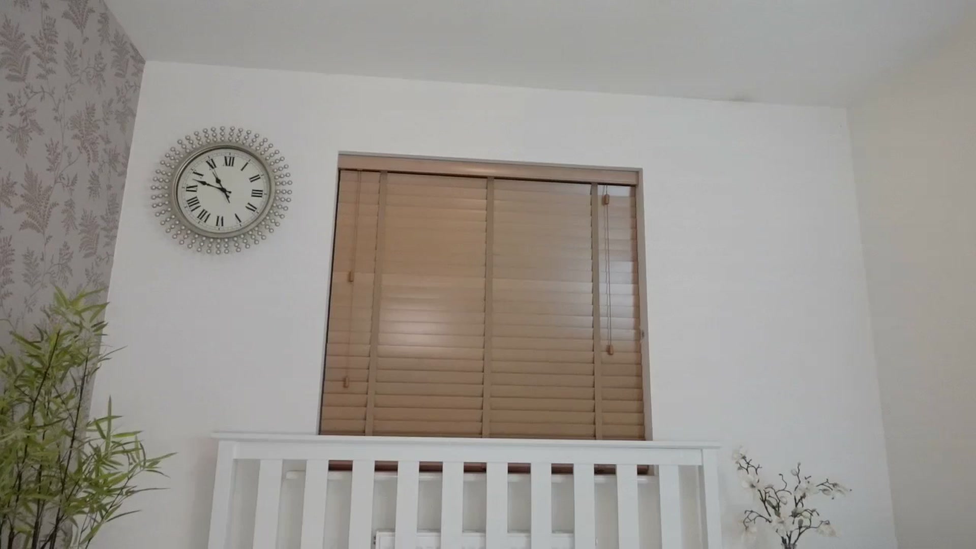 Gallery image thumbnail from Miss_ReinaT's myfreecams stream on, 04/19/2025, 20:26 image 10 of 20