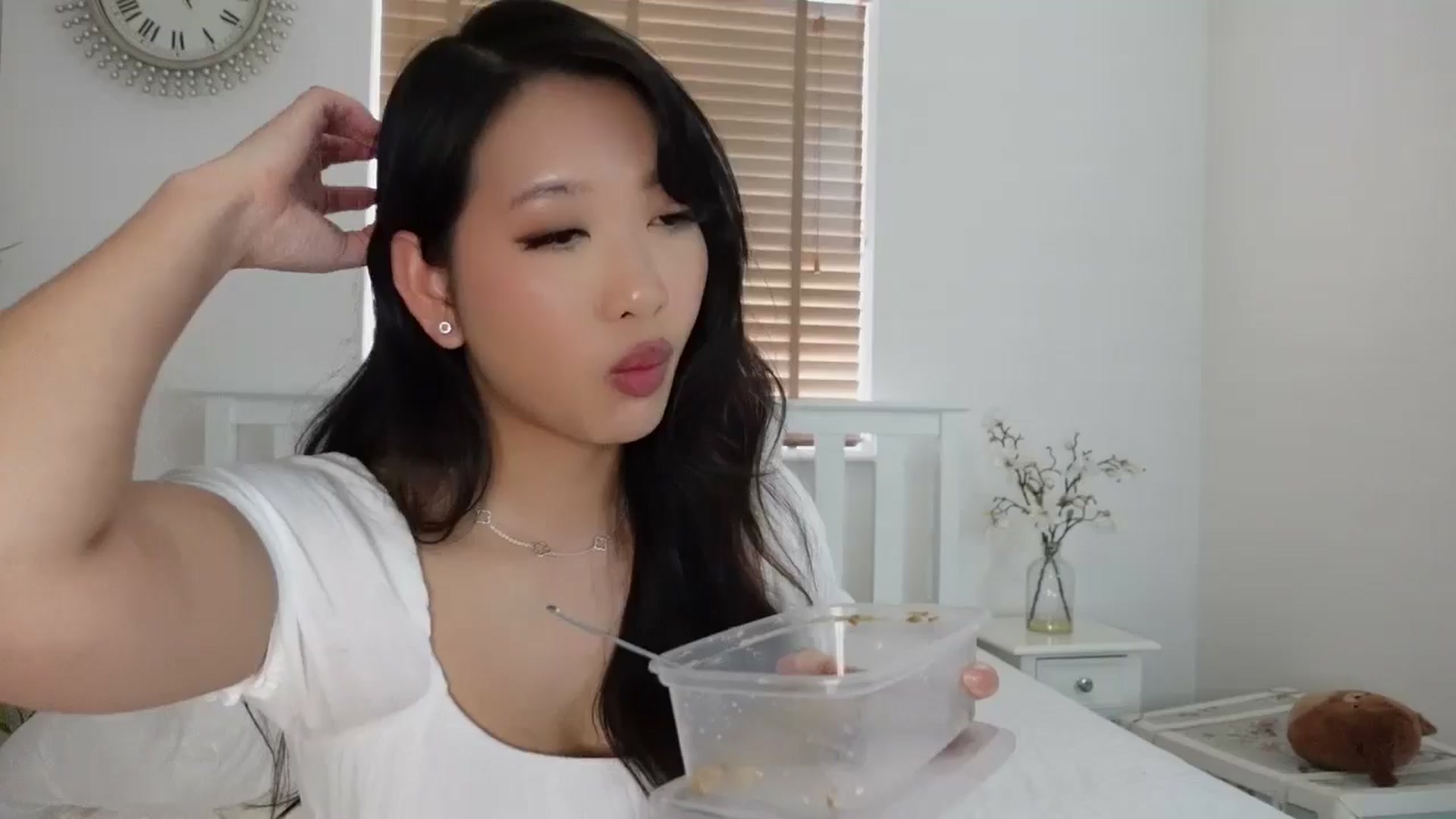 Gallery image thumbnail from Miss_ReinaT's myfreecams stream on, 04/23/2025, 12:13 image 16 of 20