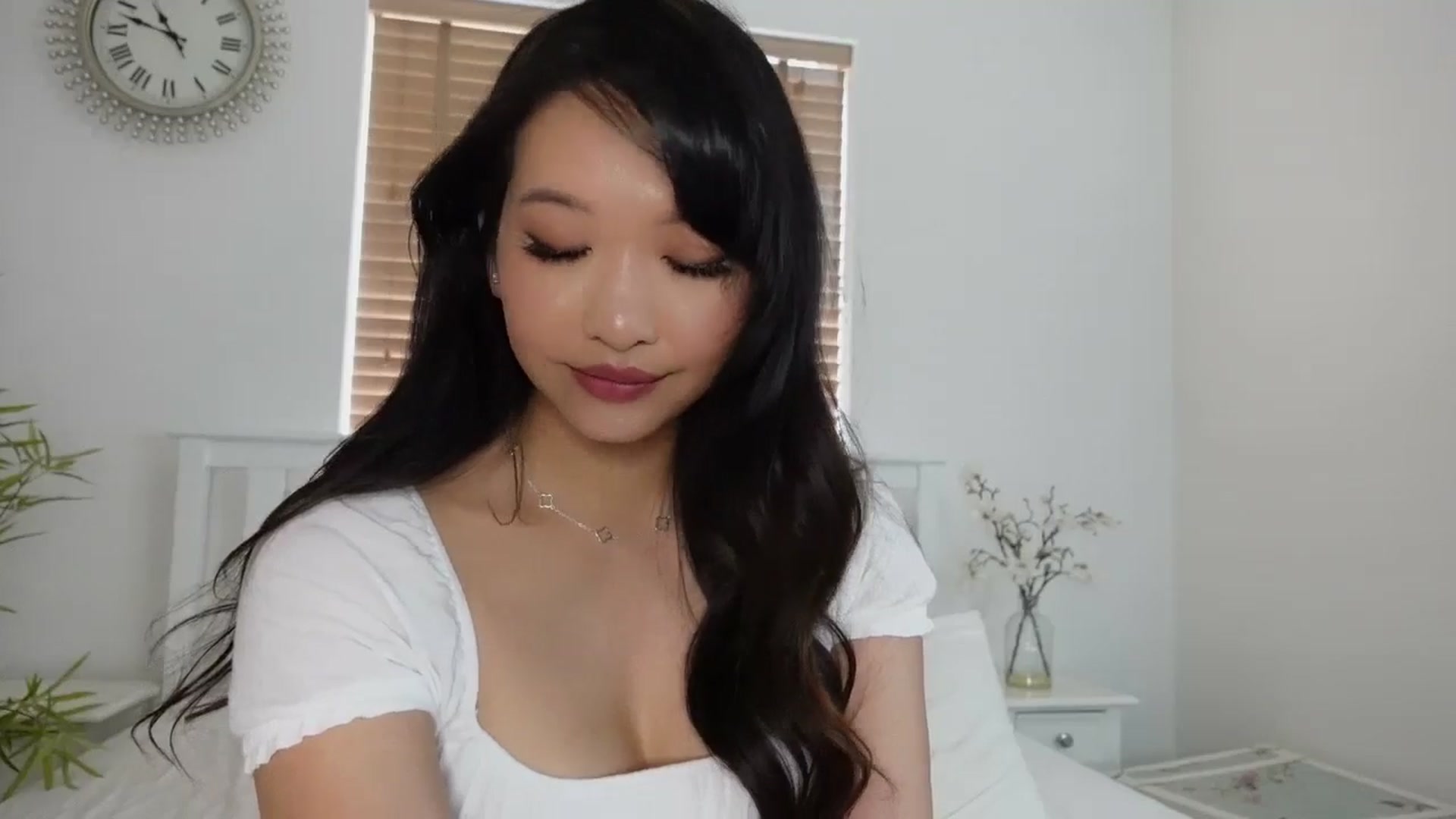 Gallery image thumbnail from Miss_ReinaT's myfreecams stream on, 04/23/2025, 12:47 image 5 of 20