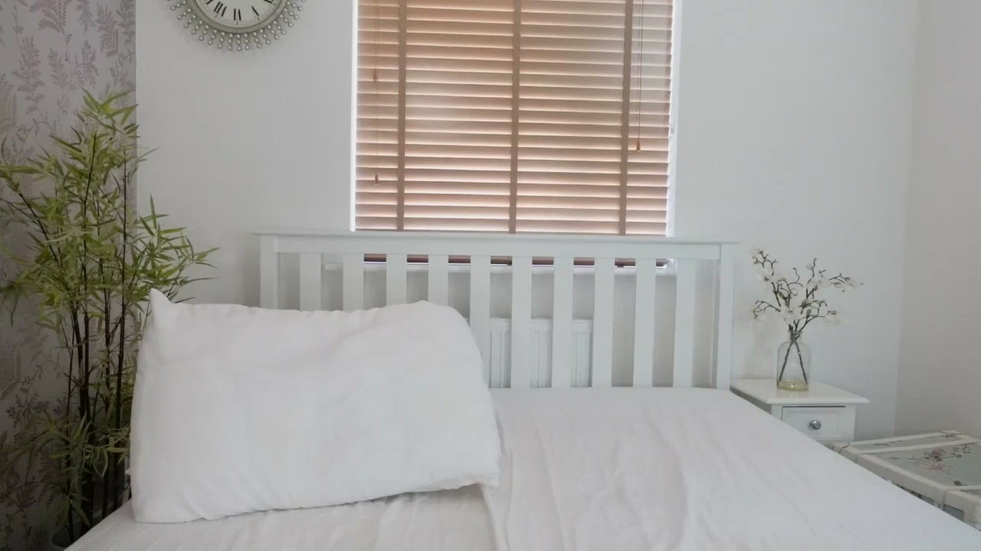 Gallery image thumbnail from Miss_ReinaT's myfreecams stream on, 04/30/2025, 13:07 image 7 of 20