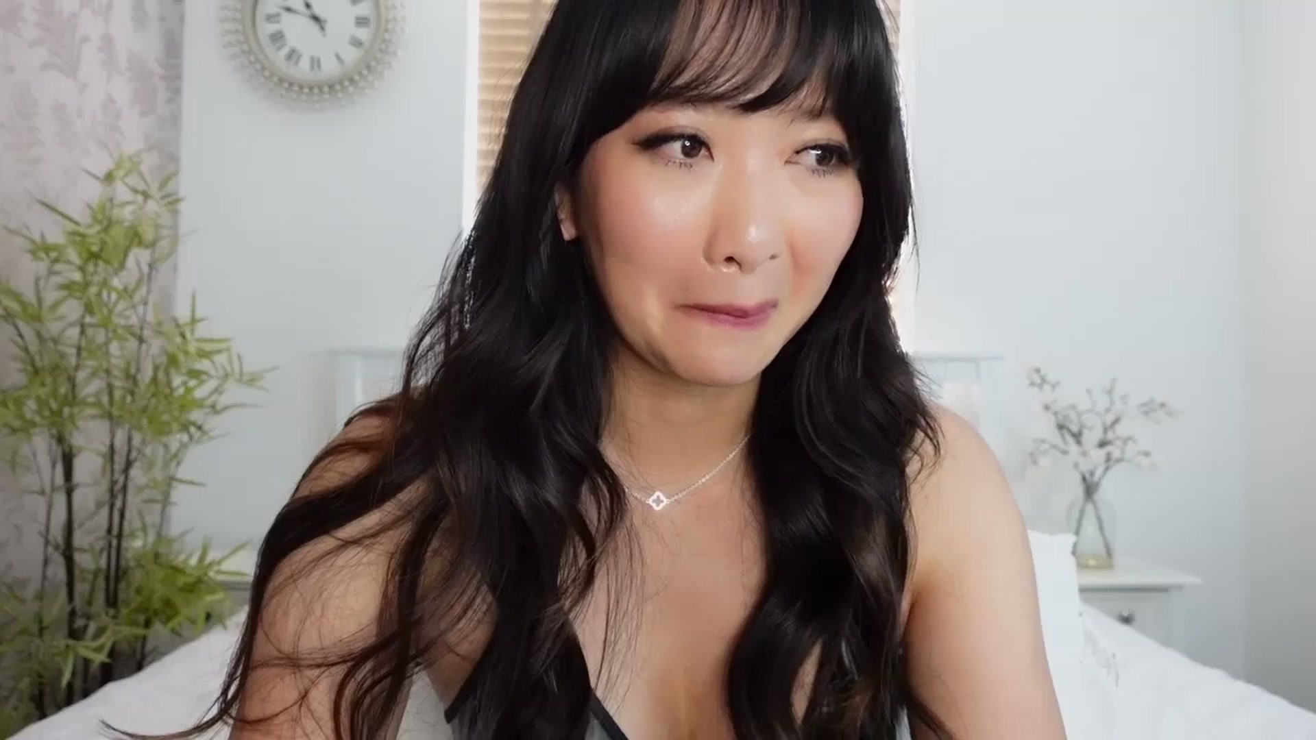 Gallery image thumbnail from Miss_ReinaT's myfreecams stream on, 05/15/2025, 13:50 image 16 of 20