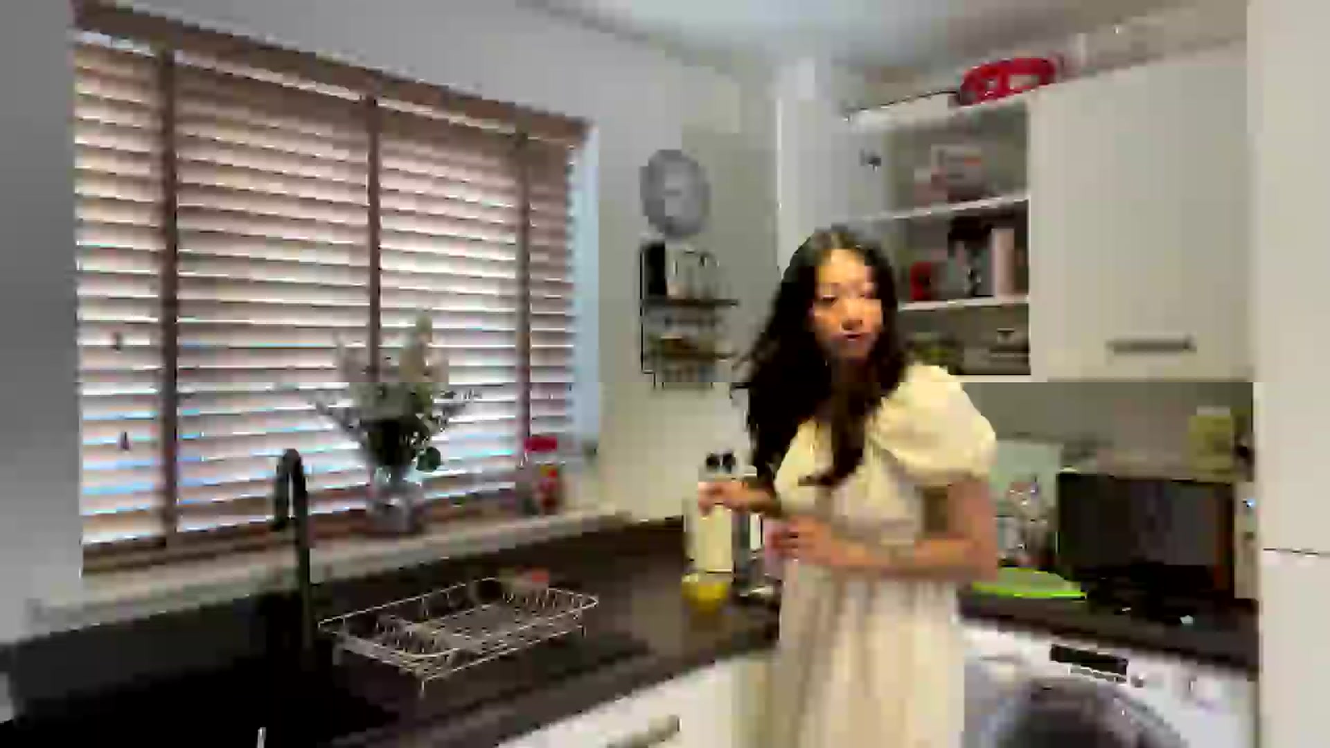 Gallery image thumbnail from Miss_ReinaT's myfreecams stream on, 05/30/2025, 19:06 image 5 of 20
