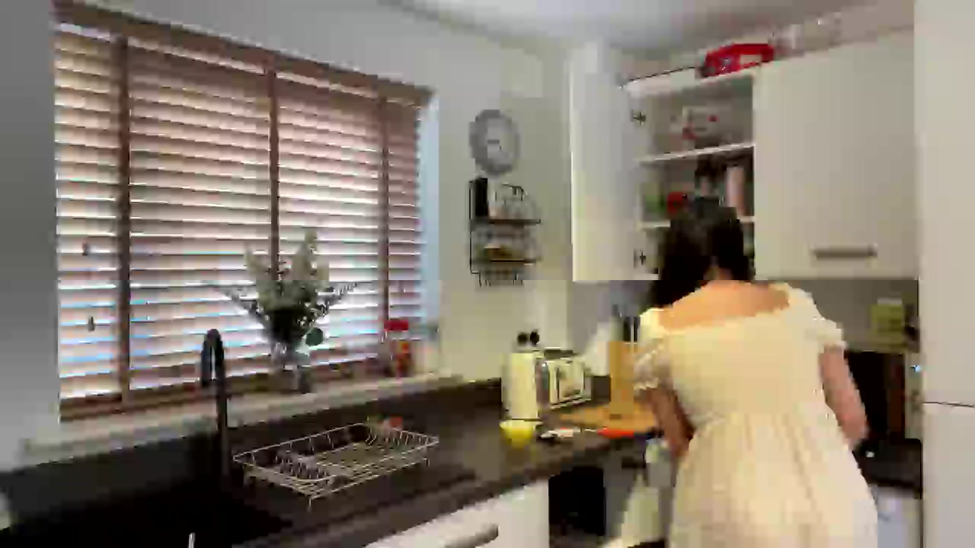Gallery image thumbnail from Miss_ReinaT's myfreecams stream on, 05/30/2025, 19:06 image 6 of 20