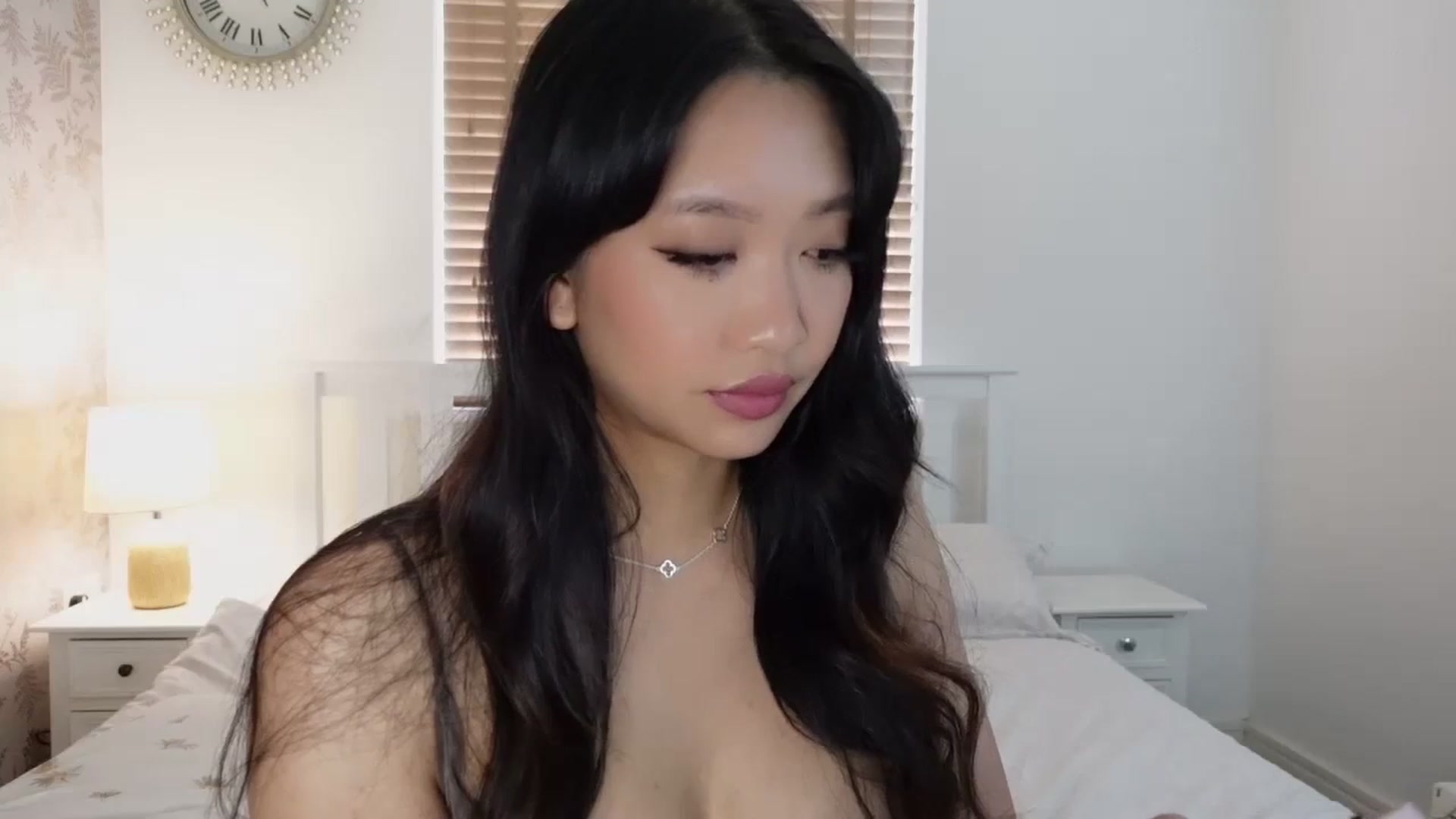 Gallery image thumbnail from Miss_ReinaT's myfreecams stream on, 06/09/2025, 11:59 image 13 of 20