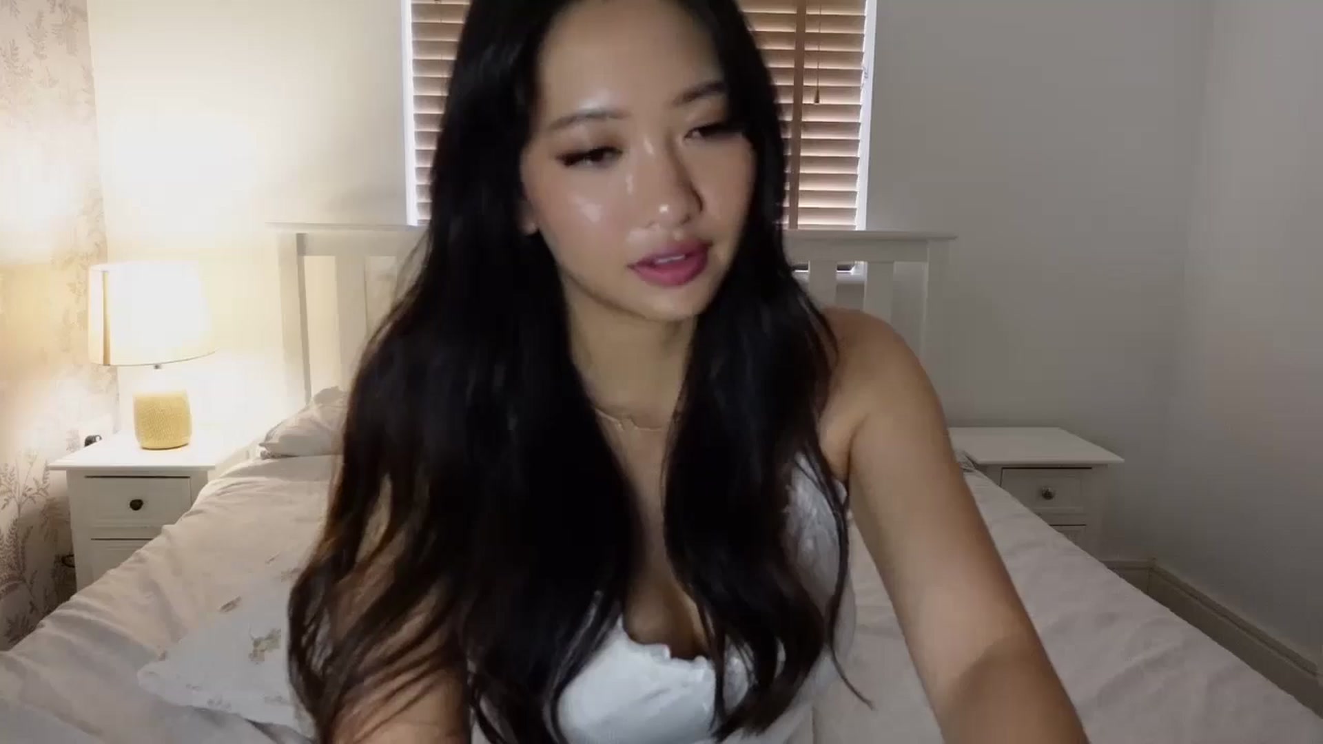 Gallery image thumbnail from Miss_ReinaT's myfreecams stream on, 06/12/2025, 18:02 image 4 of 20