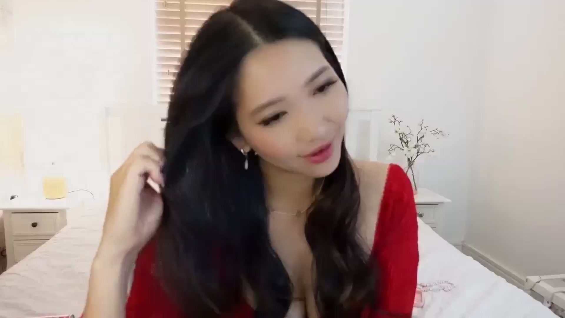 Gallery image thumbnail from Miss_ReinaT's myfreecams stream on, 06/30/2025, 12:30 image 1 of 20