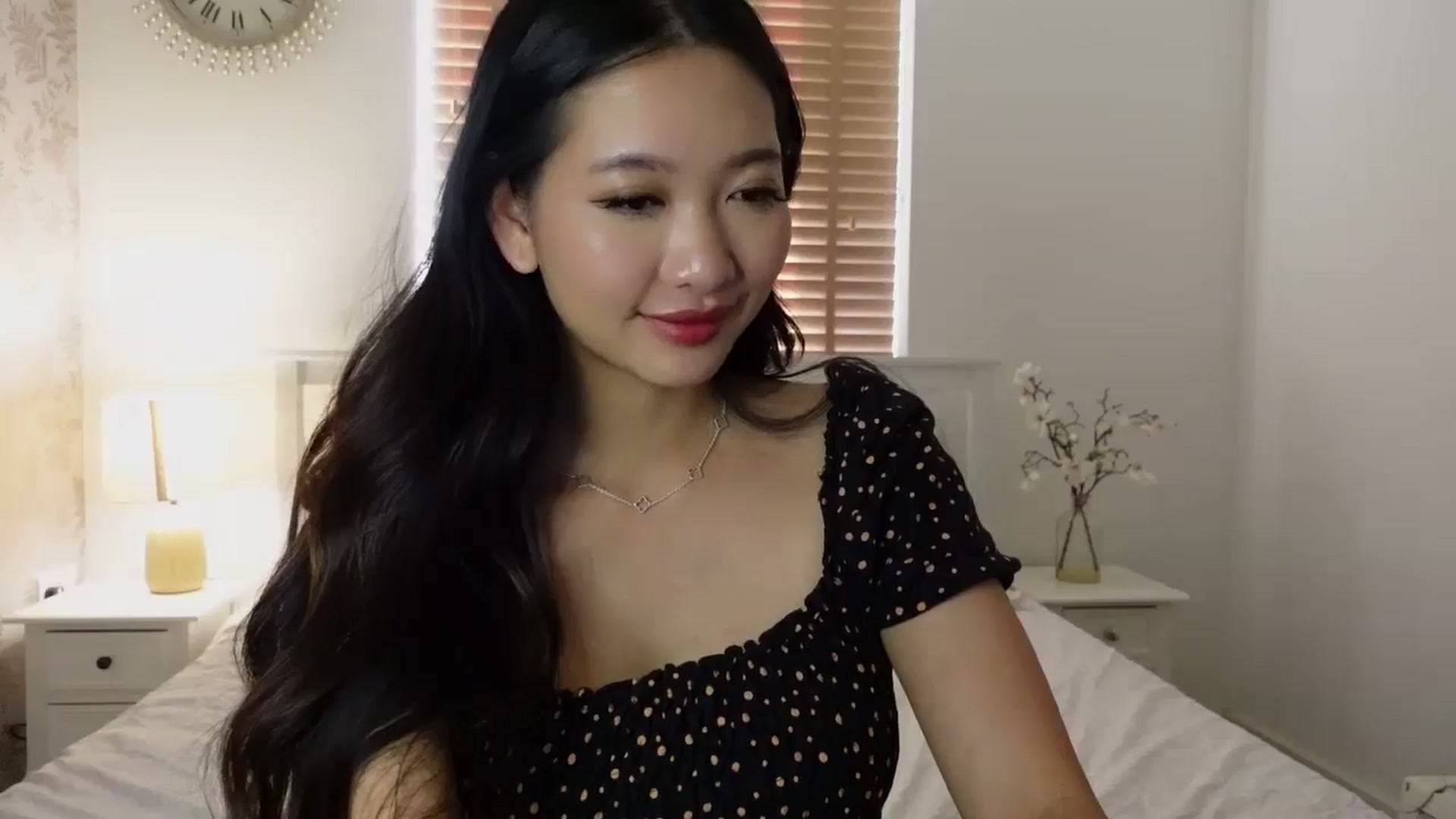 Gallery image thumbnail from Miss_ReinaT's myfreecams stream on, 07/09/2025, 19:04 image 16 of 20