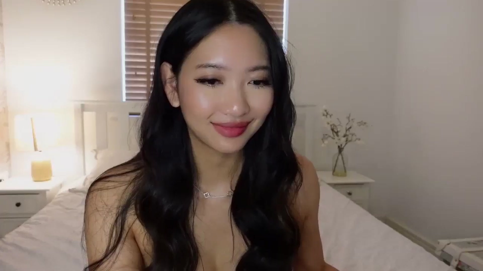 Gallery image thumbnail from Miss_ReinaT's myfreecams stream on, 07/10/2025, 13:35 image 4 of 20