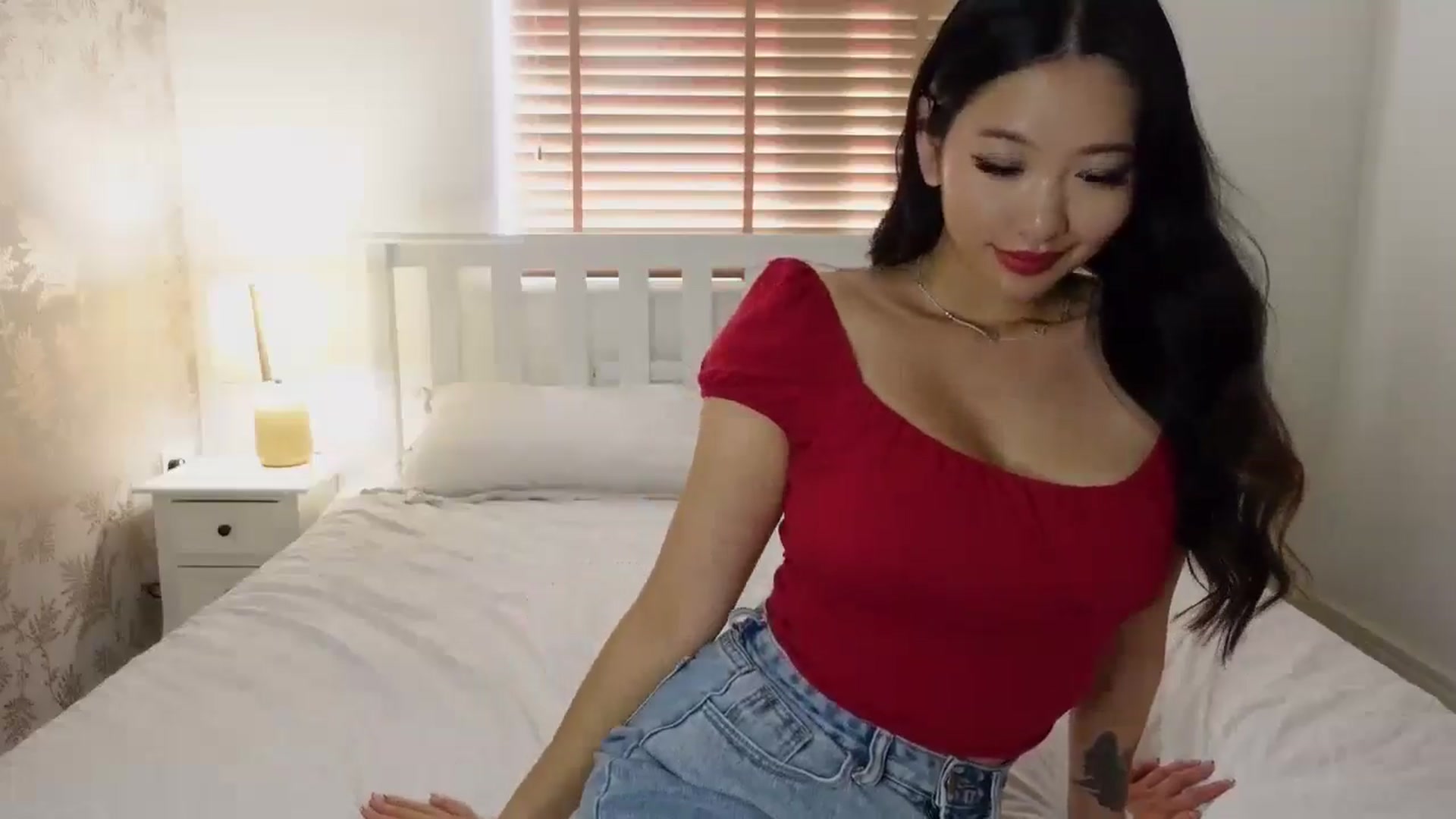 Gallery image thumbnail from Miss_ReinaT's myfreecams stream on, 07/10/2025, 19:05 image 15 of 20