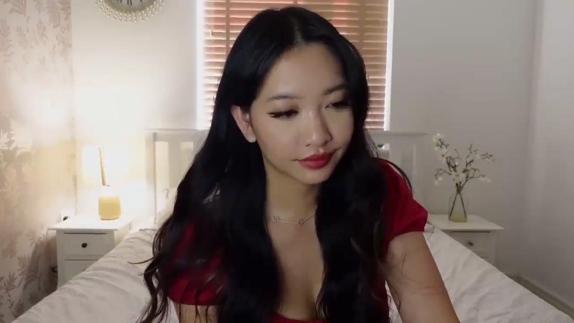 Gallery image thumbnail from Miss_ReinaT's myfreecams stream on, 07/10/2025, 19:05 image 17 of 20