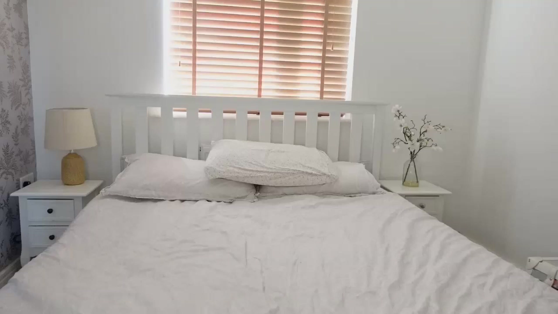 Gallery image thumbnail from Miss_ReinaT's myfreecams stream on, 07/17/2025, 18:49 image 1 of 20