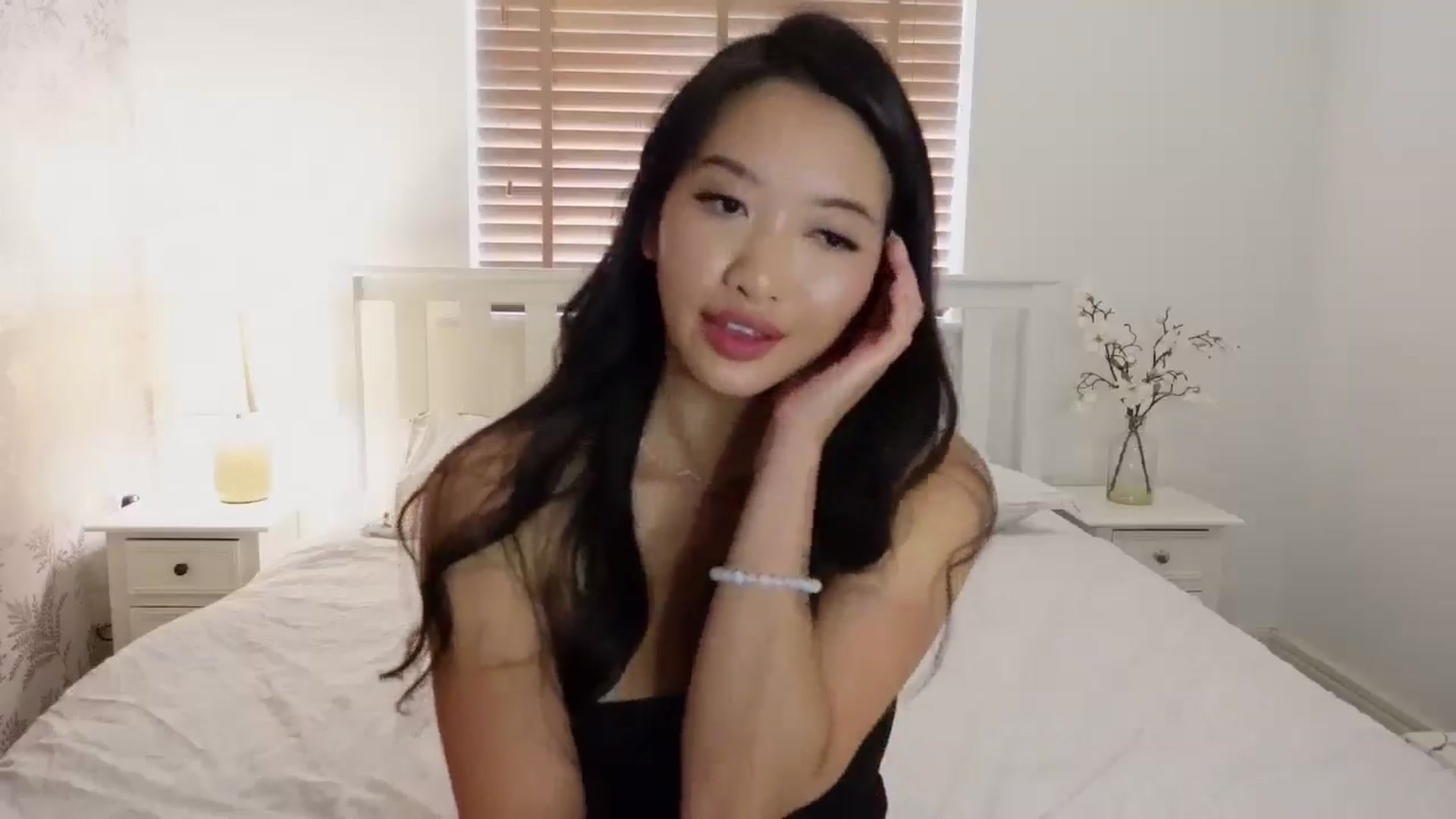 Gallery image thumbnail from Miss_ReinaT's myfreecams stream on, 07/24/2025, 13:02 image 16 of 20