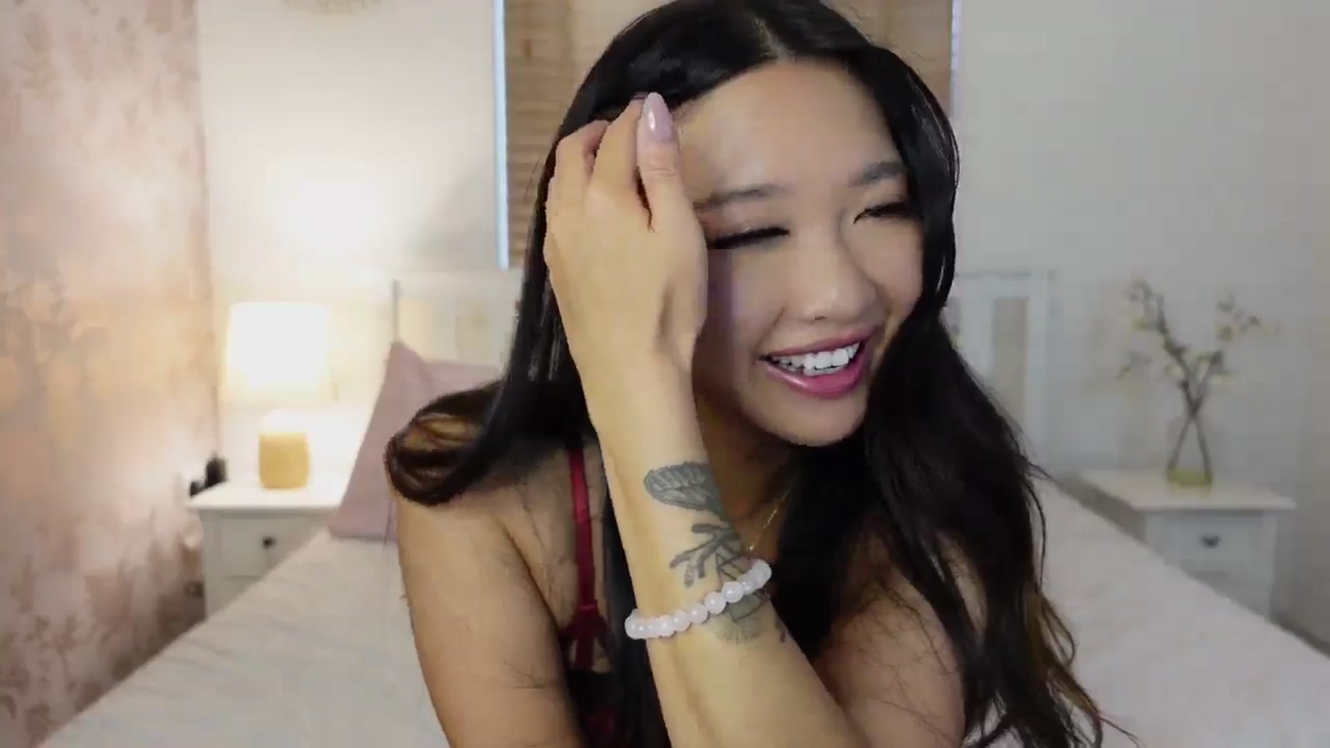 Gallery image thumbnail from Miss_ReinaT's myfreecams stream on, 09/02/2025, 18:16 image 14 of 20