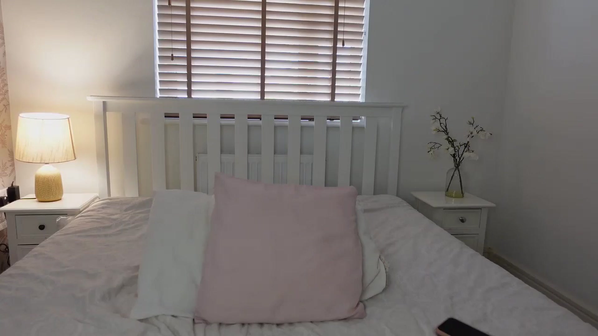 Gallery image thumbnail from Miss_ReinaT's myfreecams stream on, 09/04/2025, 13:37 image 10 of 20