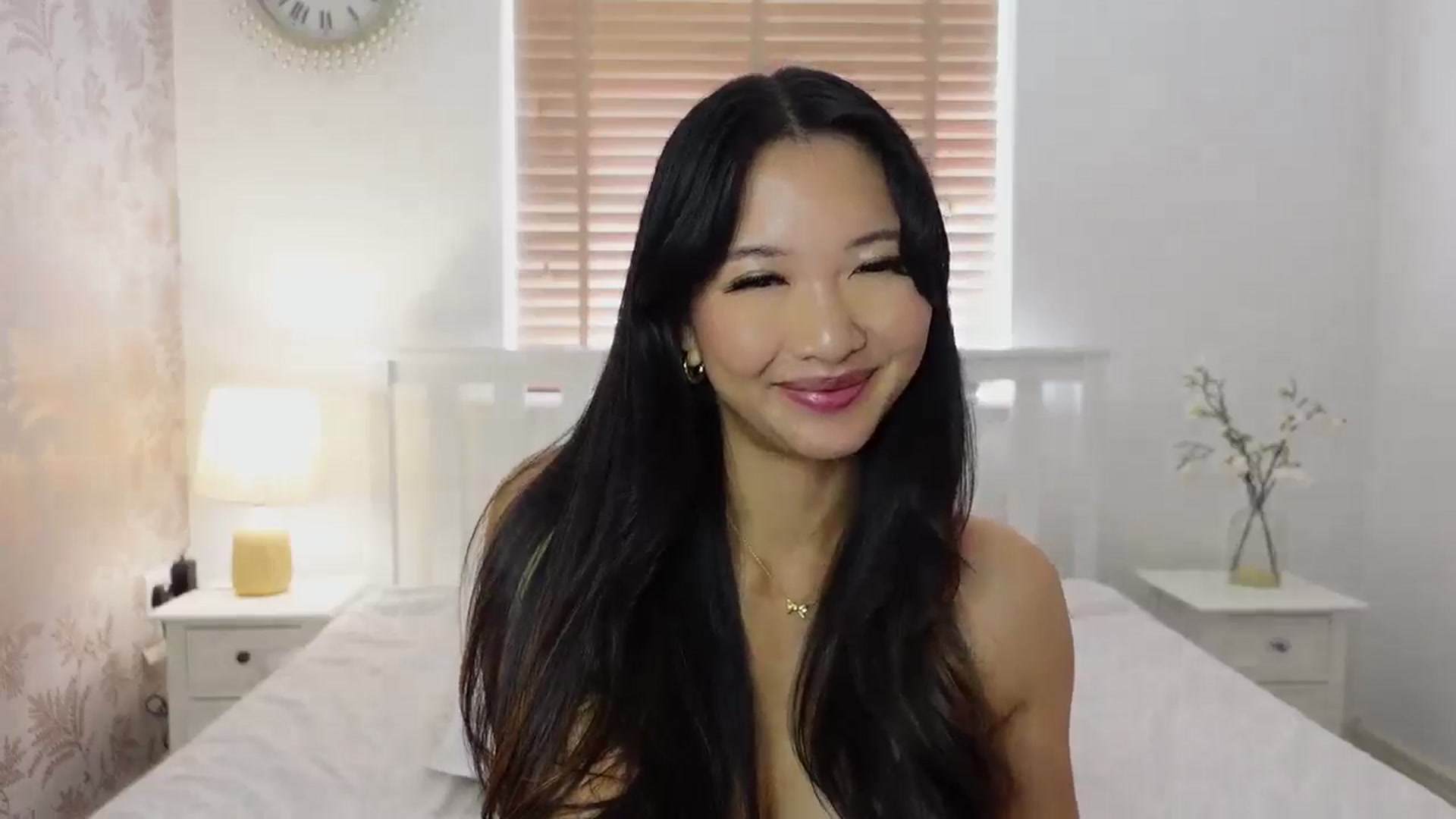 Gallery image thumbnail from Miss_ReinaT's myfreecams stream on, 09/05/2025, 14:05 image 20 of 20