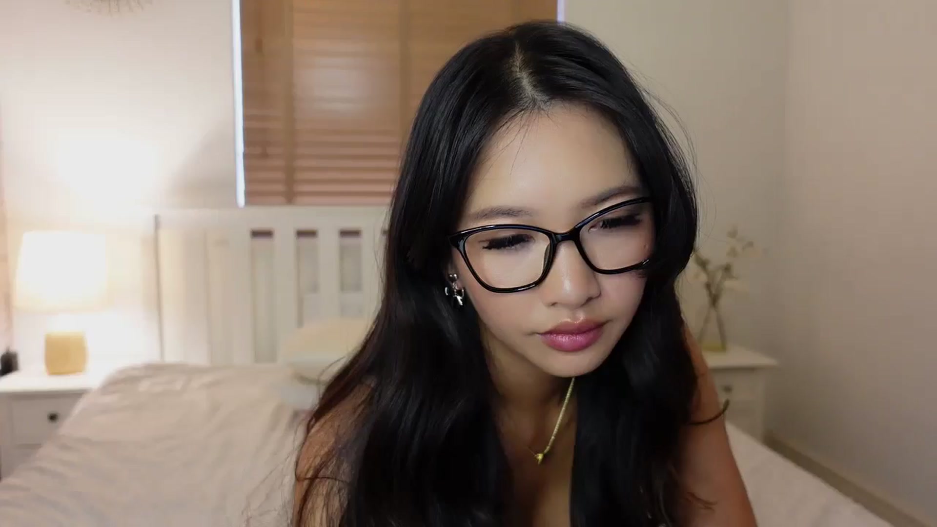 Gallery image thumbnail from Miss_ReinaT's myfreecams stream on, 09/07/2025, 18:28 image 15 of 20