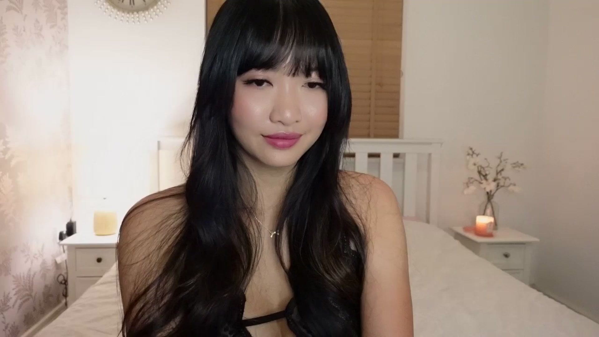 Gallery image thumbnail from Miss_ReinaT's myfreecams stream on, 09/14/2025, 19:11 image 8 of 20