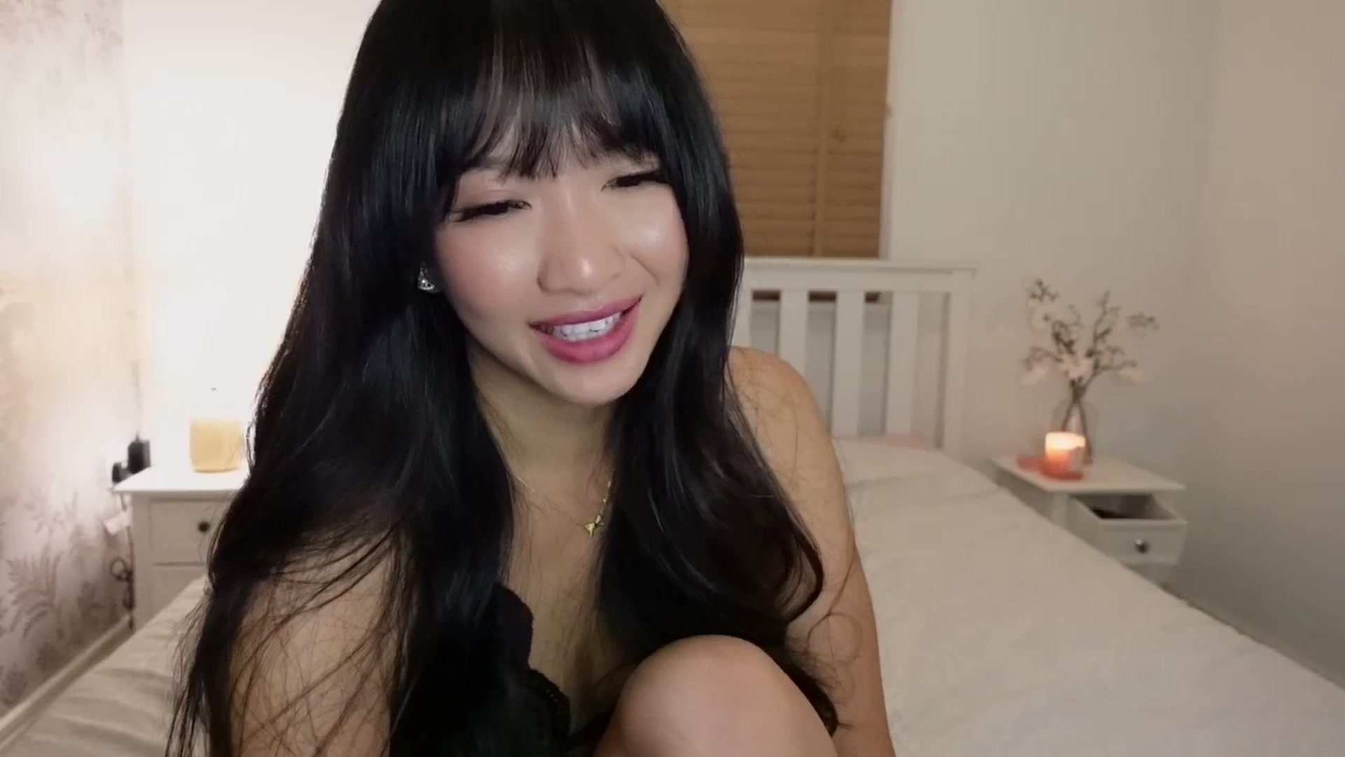 Gallery image thumbnail from Miss_ReinaT's myfreecams stream on, 09/14/2025, 19:25 image 2 of 20