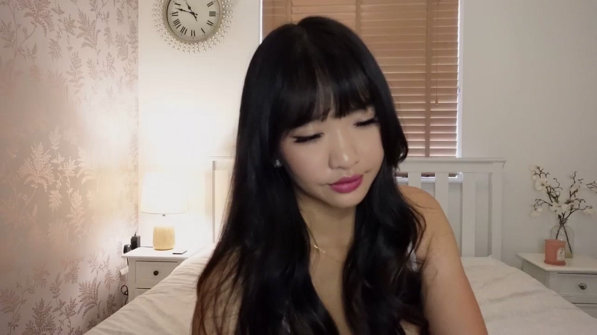 Gallery image thumbnail from Miss_ReinaT's myfreecams stream on, 09/15/2025, 13:44 image 18 of 20