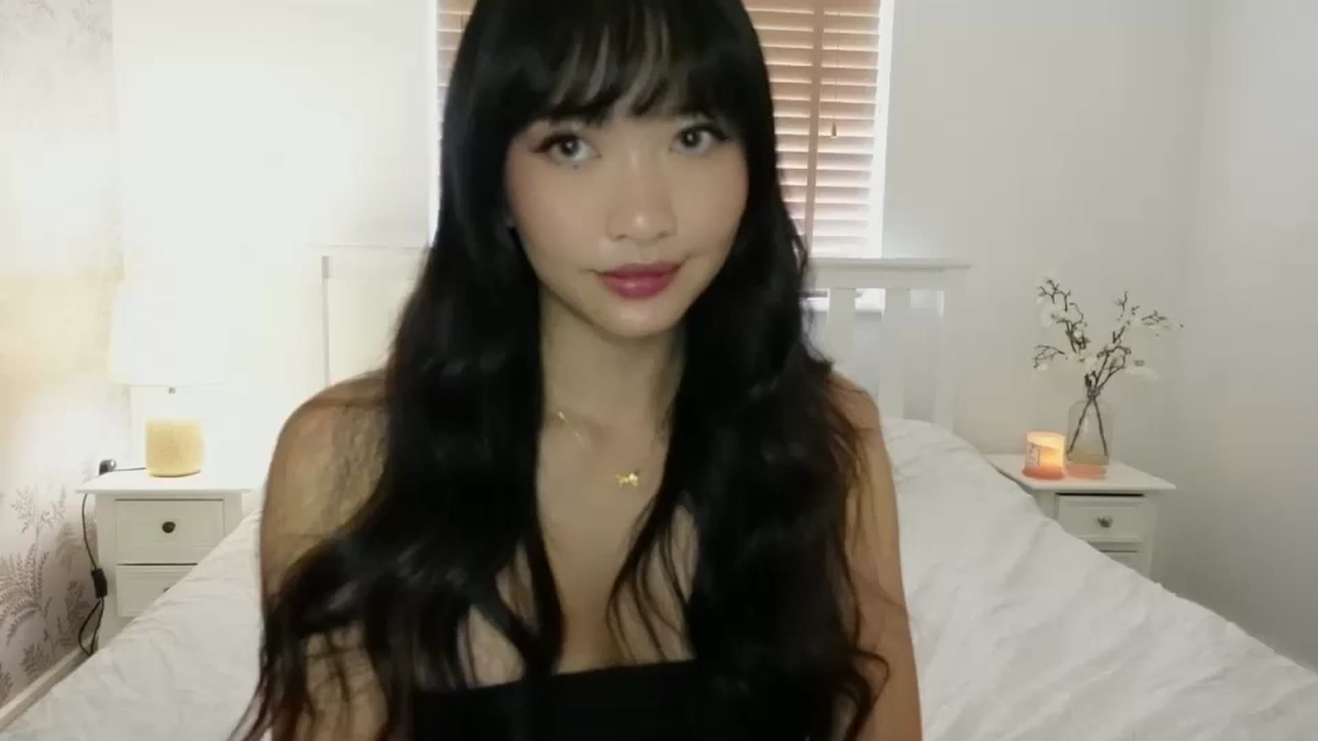 Gallery image thumbnail from Miss_ReinaT's myfreecams stream on, 09/29/2025, 13:46 image 1 of 20