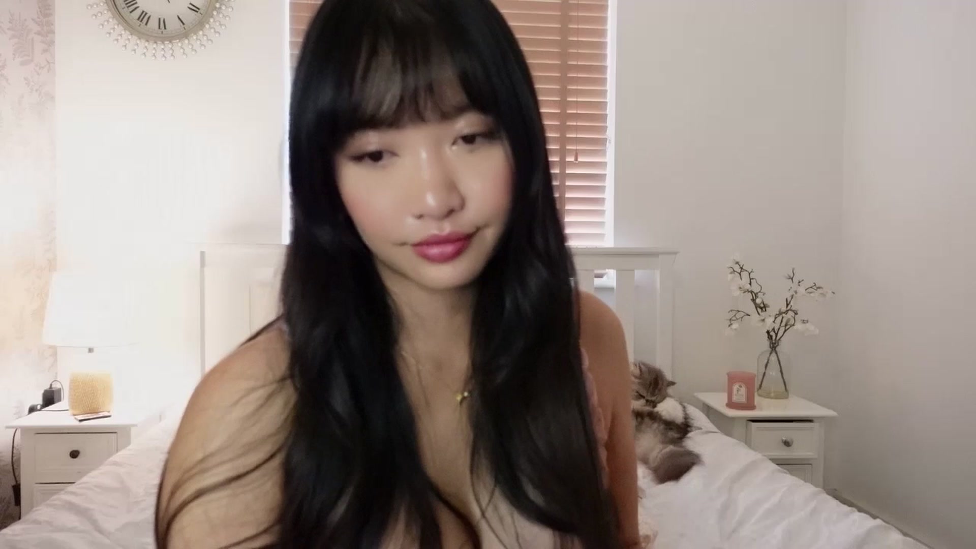 Gallery image thumbnail from Miss_ReinaT's myfreecams stream on, 10/02/2025, 13:46 image 11 of 20