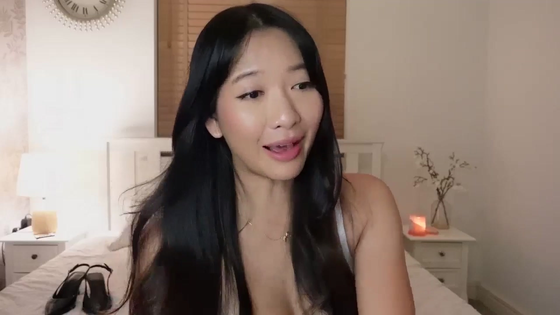 Gallery image thumbnail from Miss_ReinaT's myfreecams stream on, 10/06/2025, 19:16 image 19 of 20