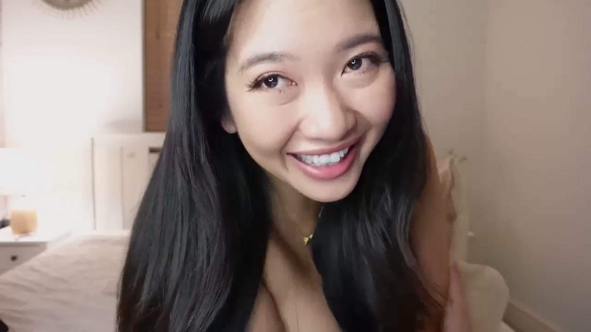 Gallery image thumbnail from Miss_ReinaT's myfreecams stream on, 10/07/2025, 19:15 image 11 of 20