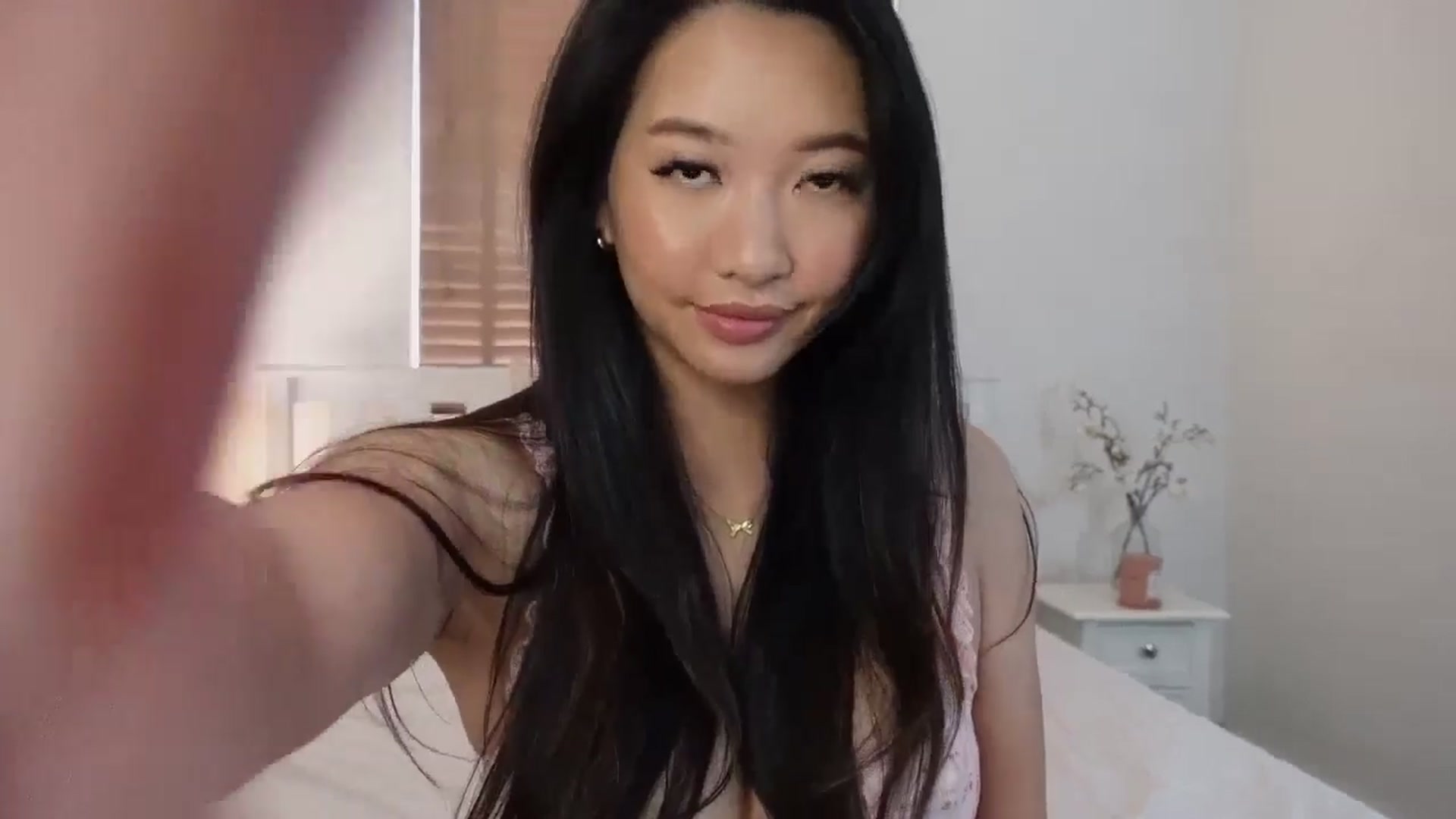 Gallery image thumbnail from Miss_ReinaT's myfreecams stream on, 10/15/2025, 13:08 image 6 of 20