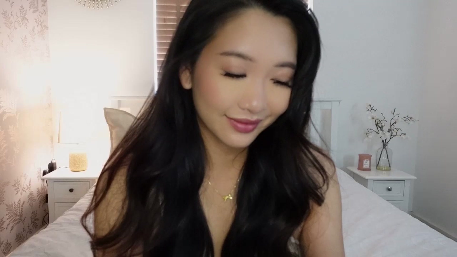 Gallery image thumbnail from Miss_ReinaT's myfreecams stream on, 11/05/2025, 13:41 image 12 of 20