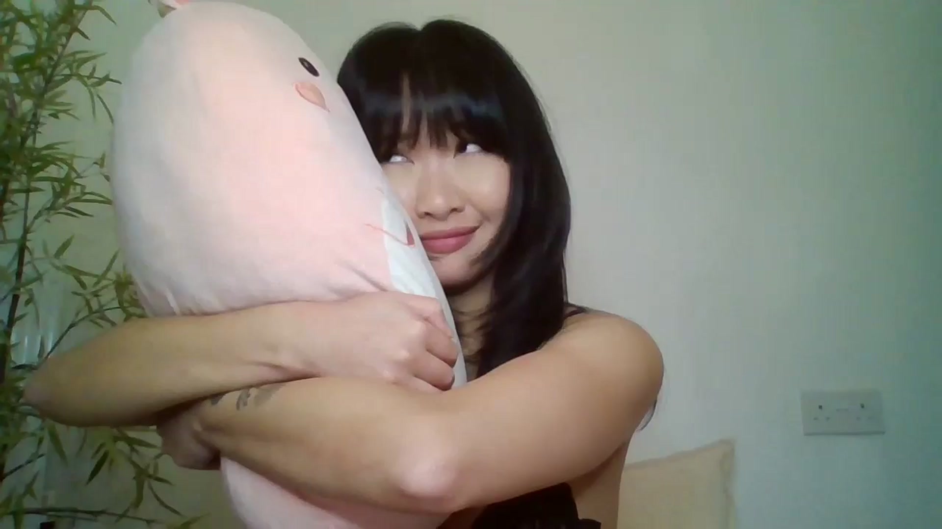 Gallery image thumbnail from Miss_ReinaT's myfreecams stream on, 02/09/2026, 14:25 image 14 of 20