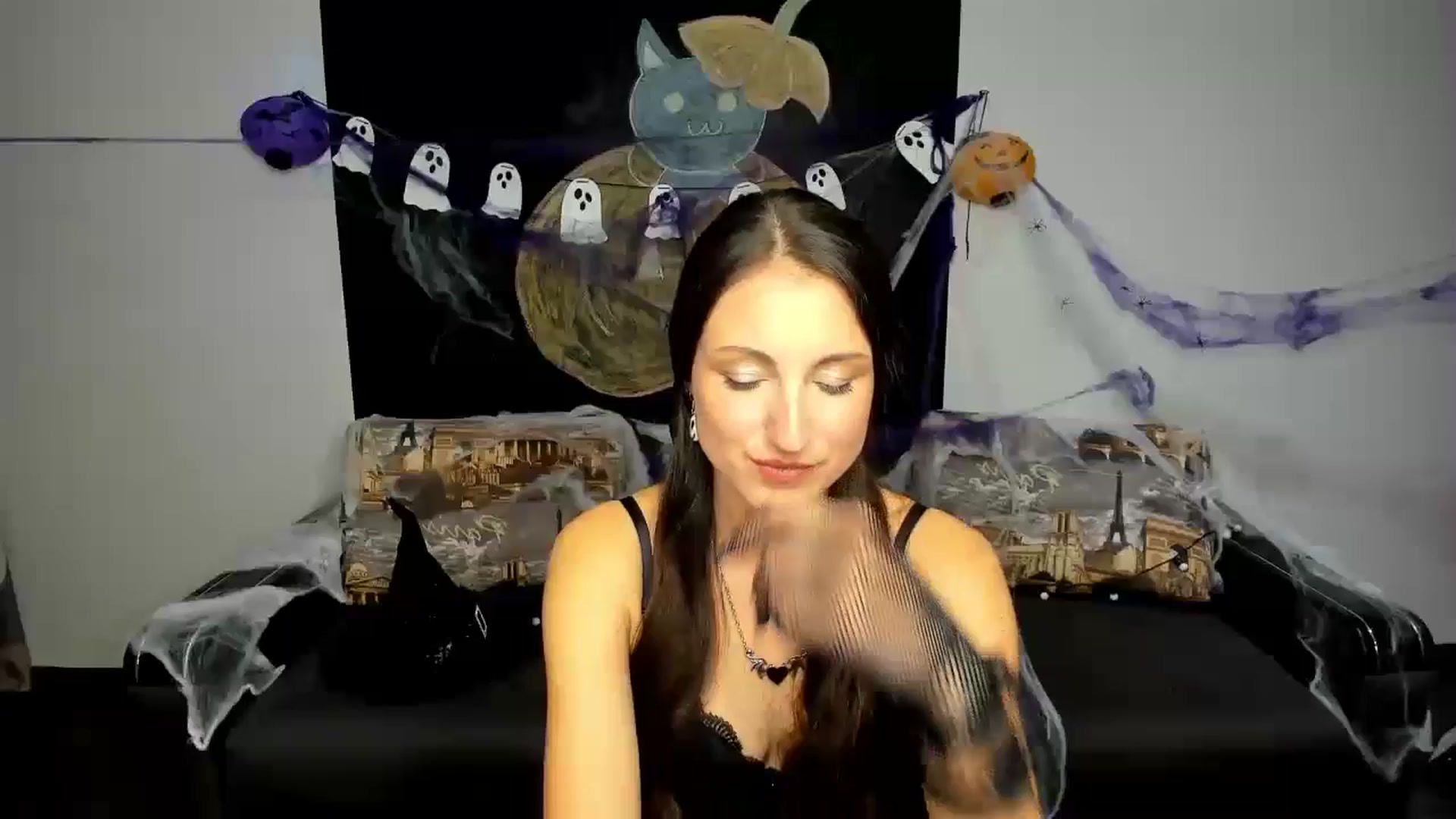 Gallery image thumbnail from Miss_Sofia's myfreecams stream on, 10/31/2024, 14:14 image 17 of 20