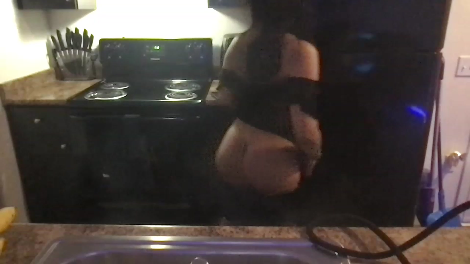 Gallery image thumbnail from Miss_StaceyJ's myfreecams stream on, 01/08/2023, 09:41 image 13 of 20
