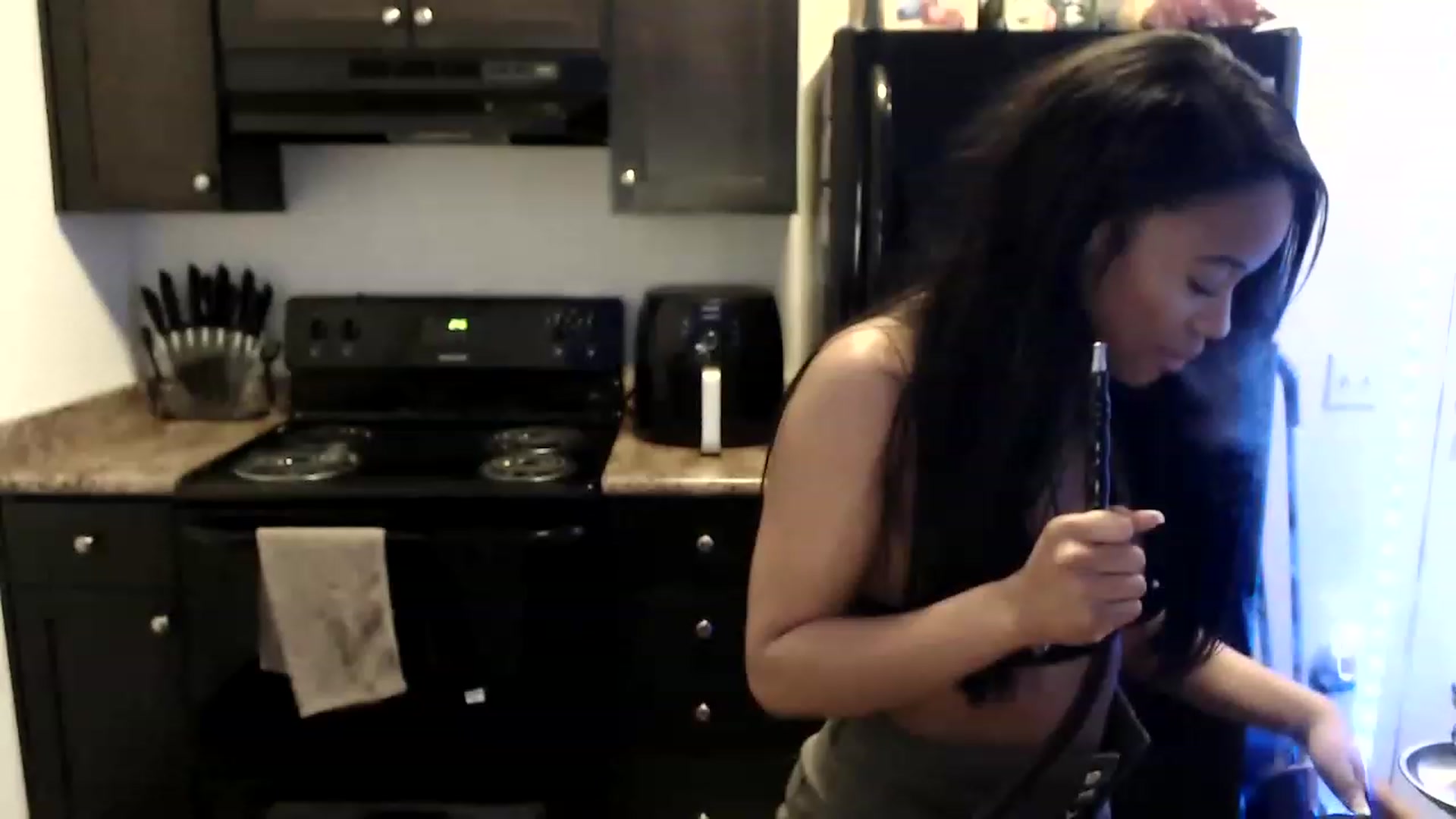 Gallery image thumbnail from Miss_StaceyJ's myfreecams stream on, 04/18/2023, 10:13 image 11 of 20