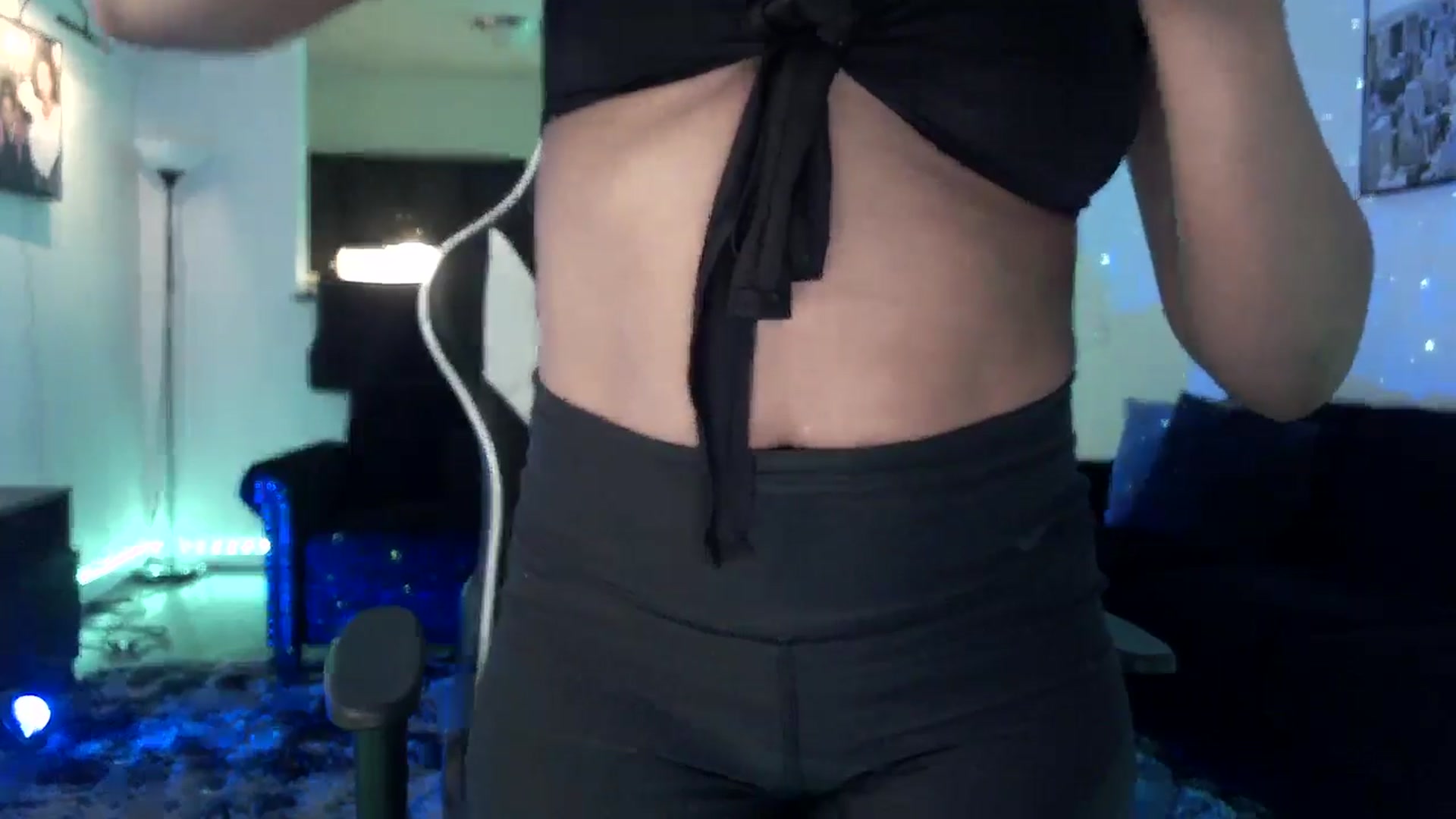 Gallery image thumbnail from Miss_StaceyJ's myfreecams stream on, 05/03/2024, 12:26 image 19 of 20