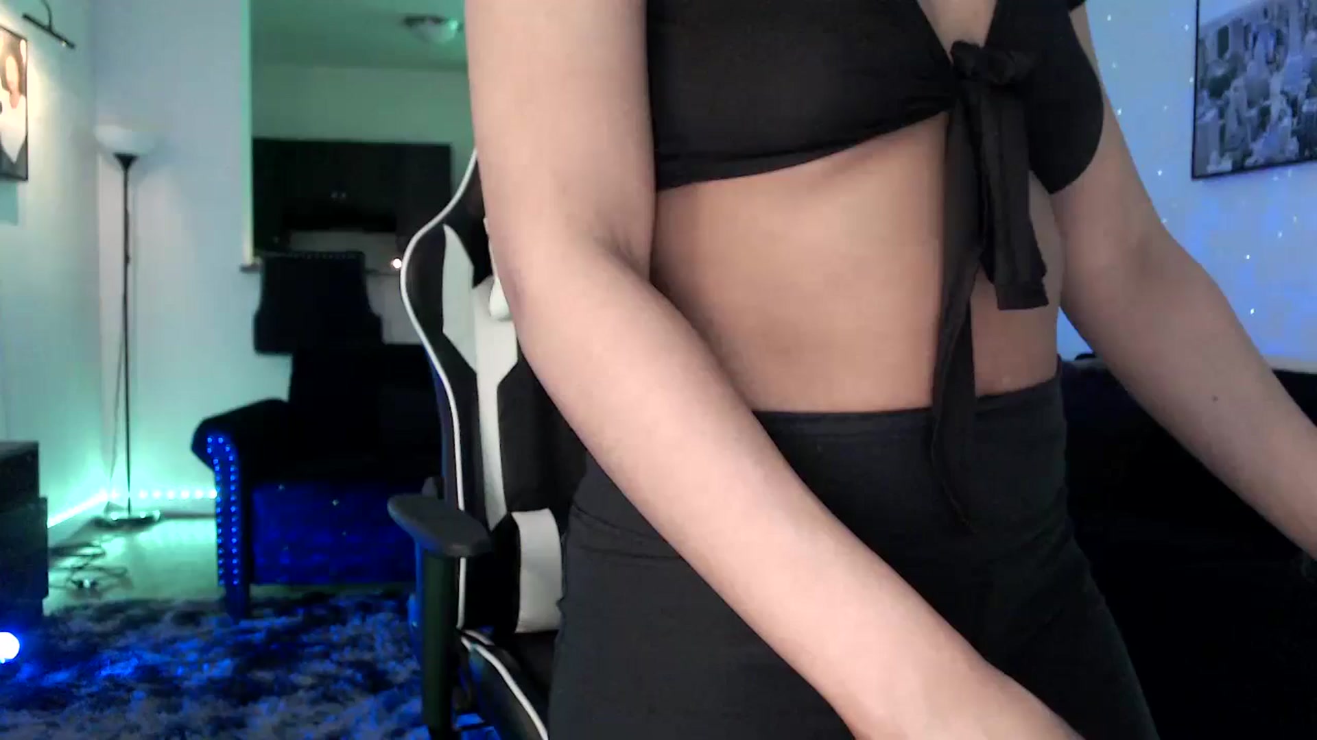 Gallery image thumbnail from Miss_StaceyJ's myfreecams stream on, 05/03/2024, 13:15 image 11 of 20