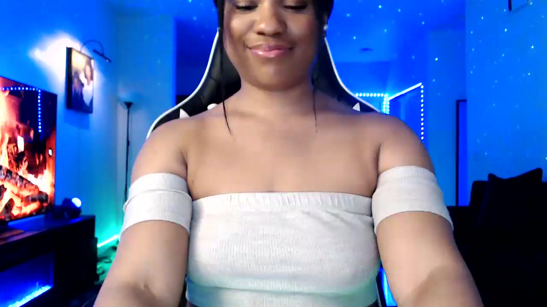 Gallery image thumbnail from Miss_StaceyJ's myfreecams stream on, 12/18/2024, 10:43 image 7 of 20