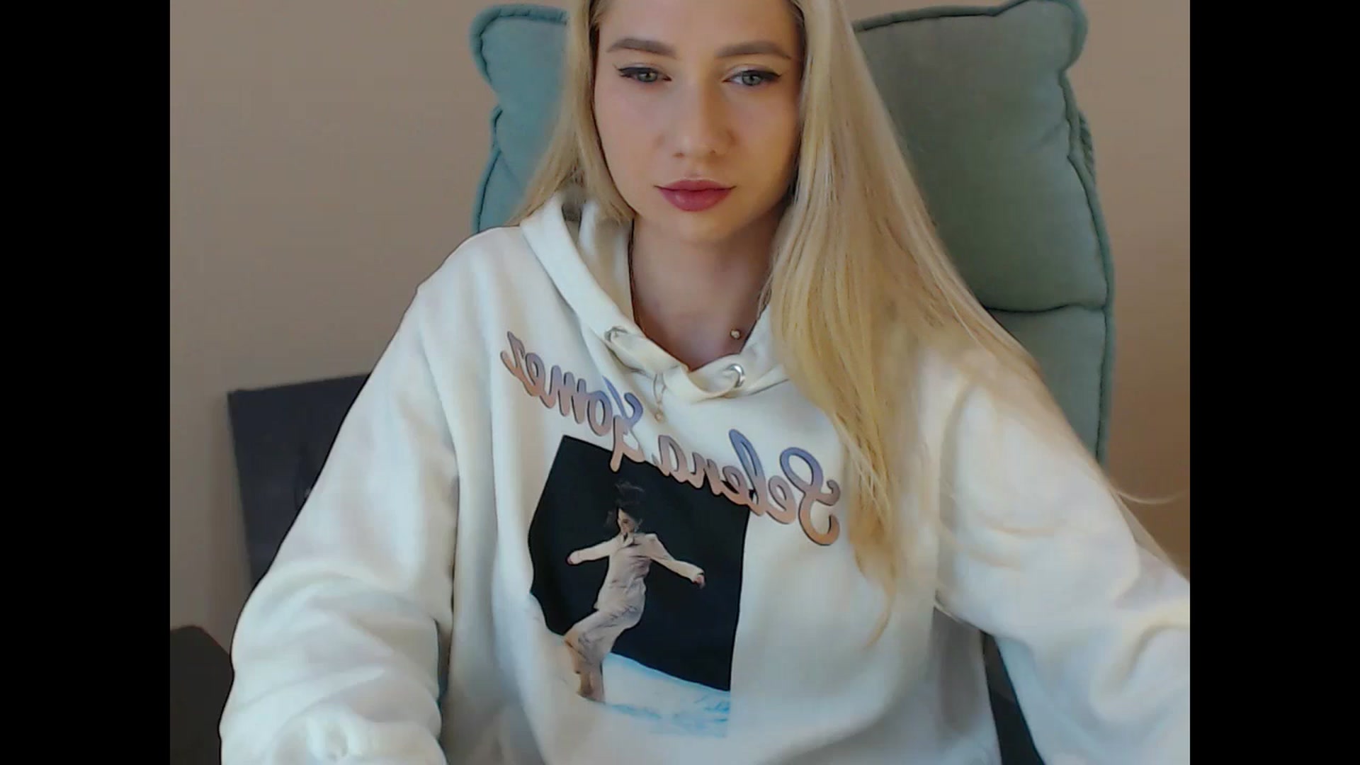 Gallery image thumbnail from Miss_Sylvia's myfreecams stream on, 11/16/2024, 13:46 image 12 of 20