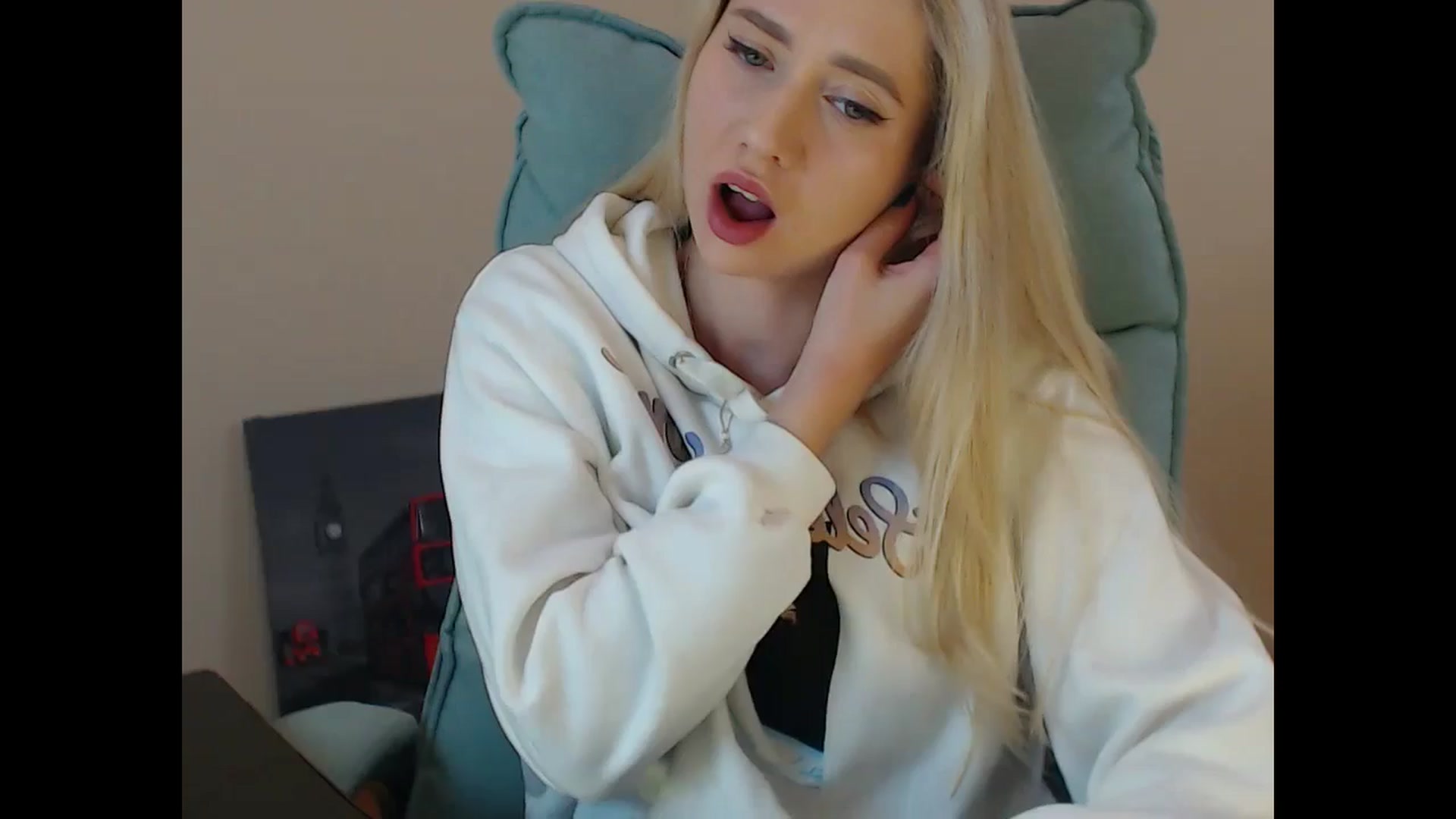 Gallery image thumbnail from Miss_Sylvia's myfreecams stream on, 11/16/2024, 13:46 image 13 of 20